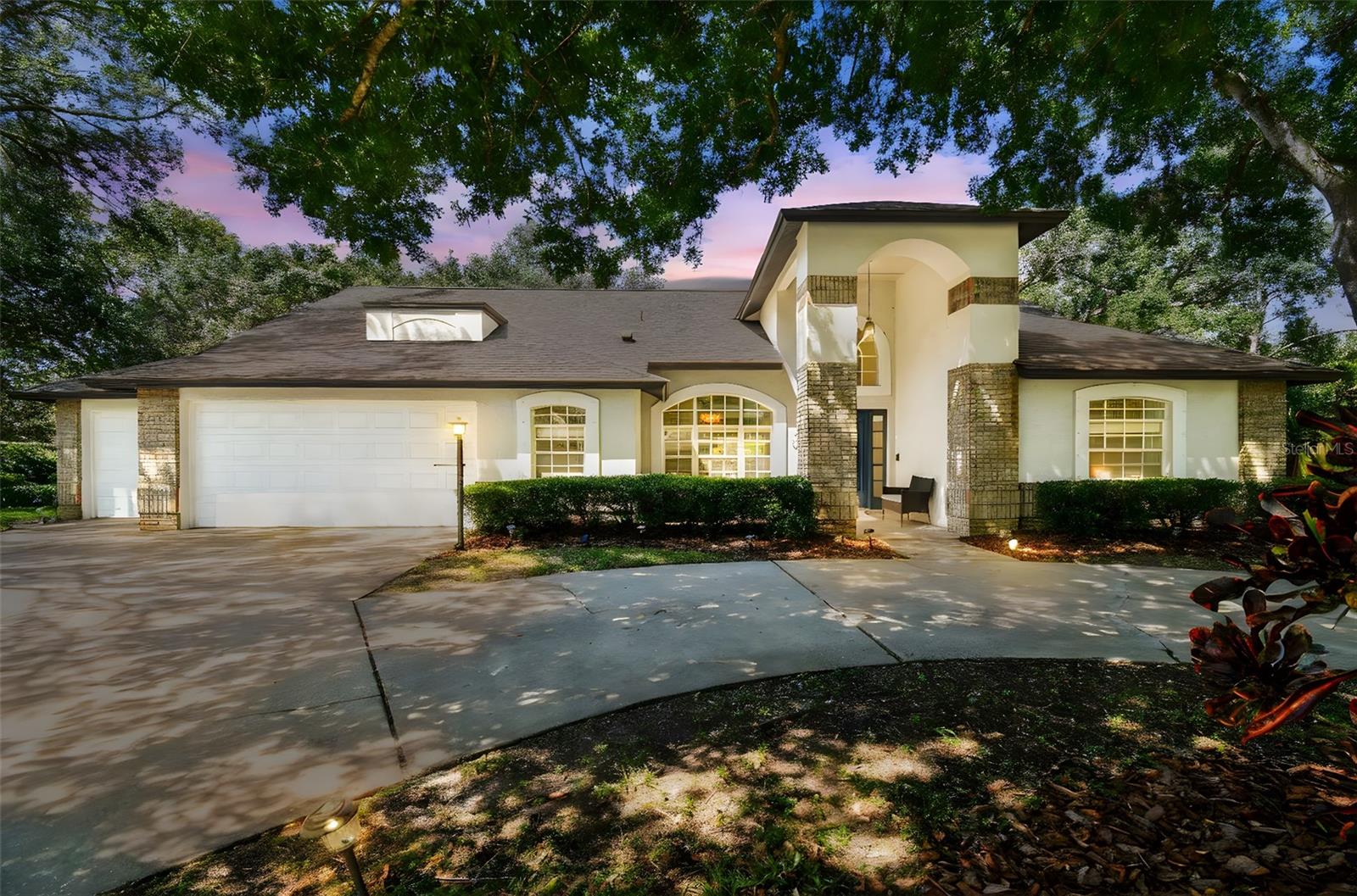 Details for 17904 Singing Wood Place, LUTZ, FL 33548