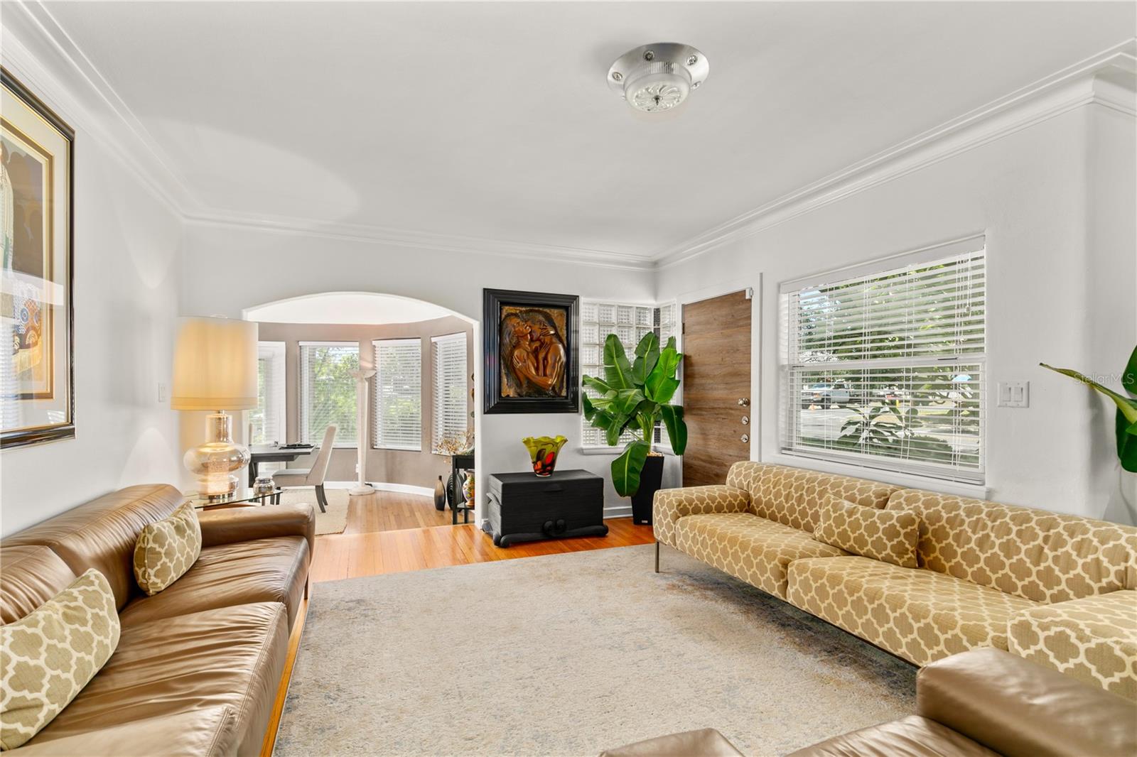 Image 9 of 75 For 306 Clayton Street