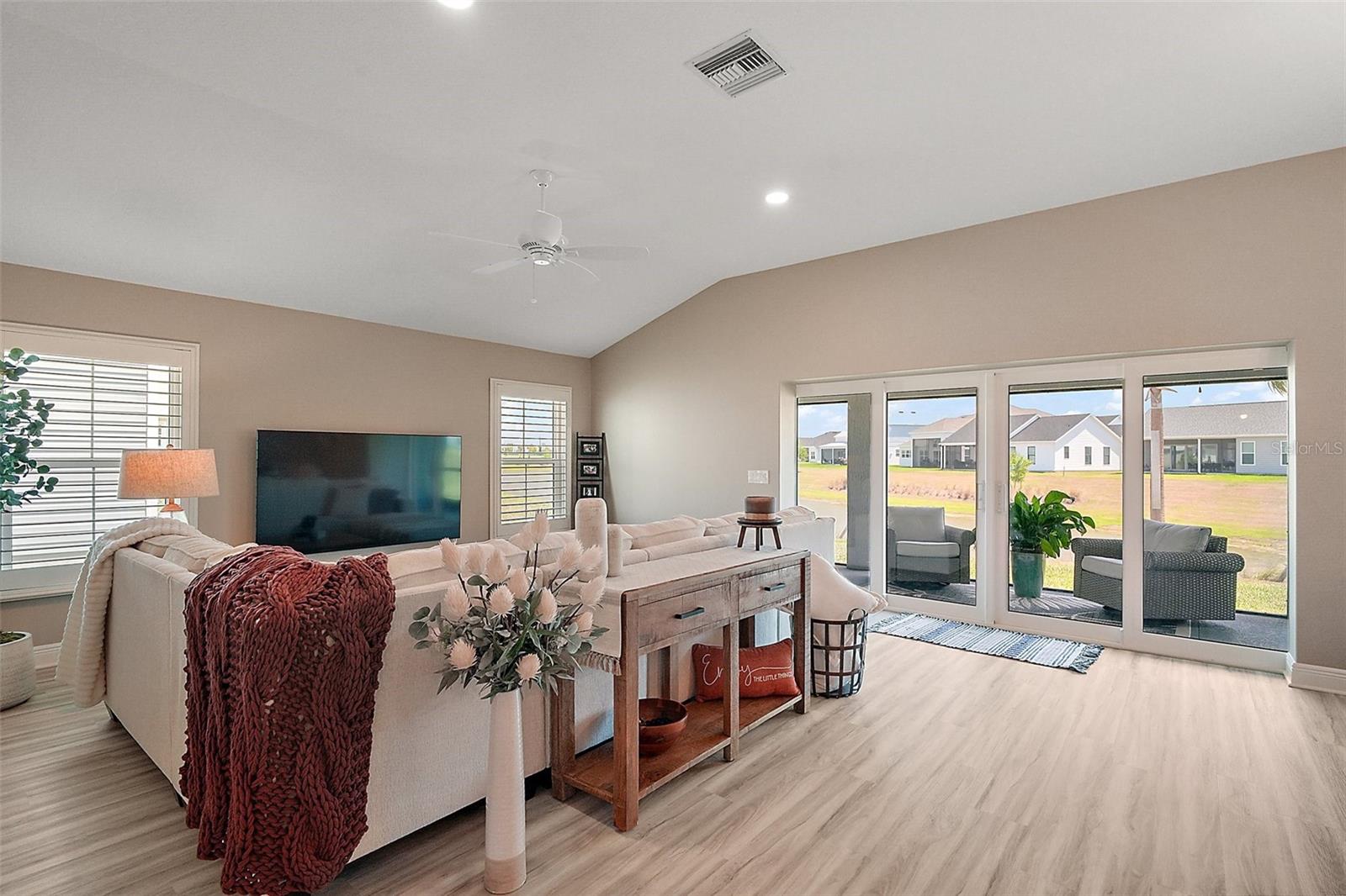 Image 23 of 45 For 7669 Chastain Circle