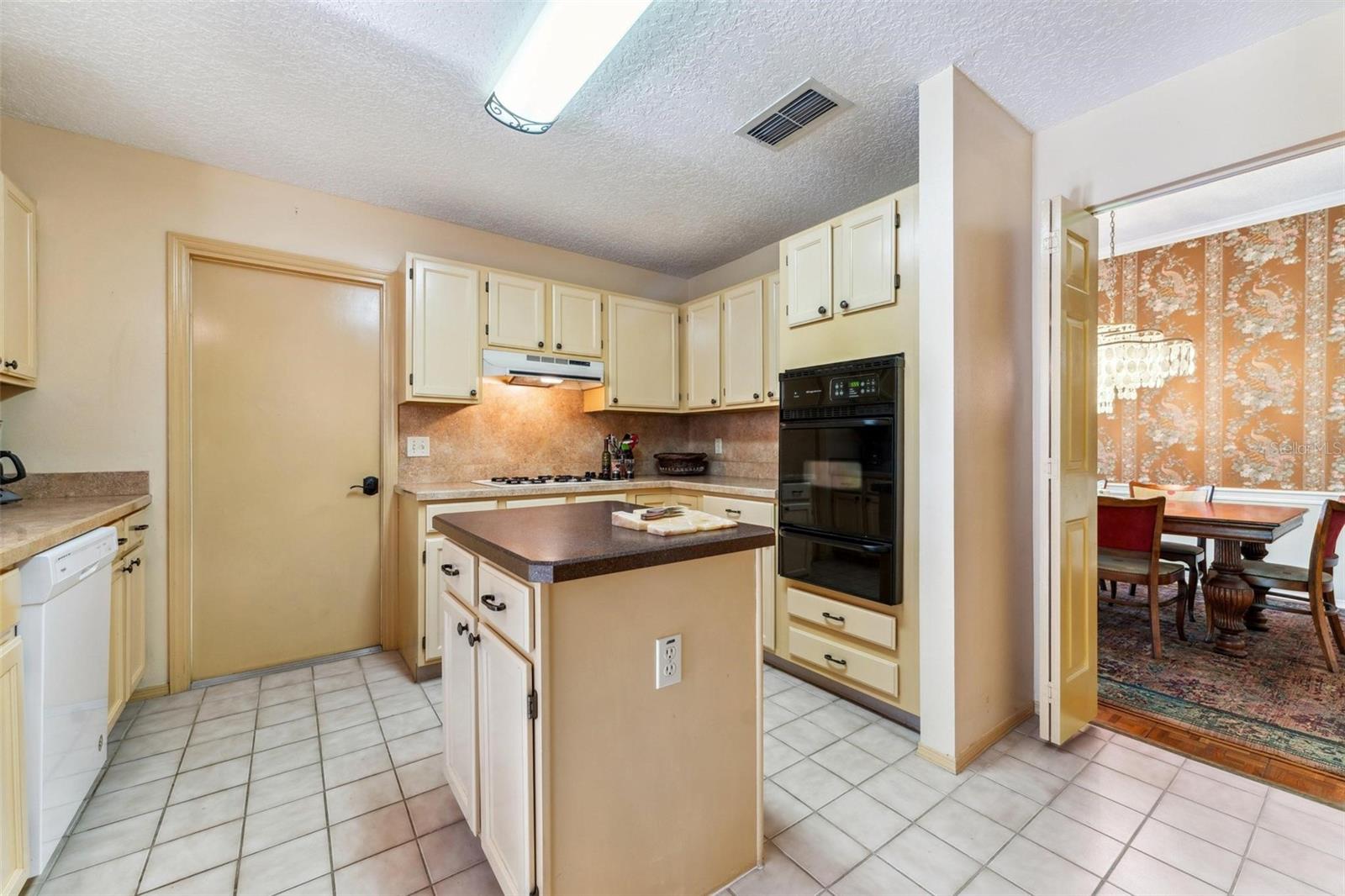 Image 16 of 61 For 333 Stanley Bell Drive