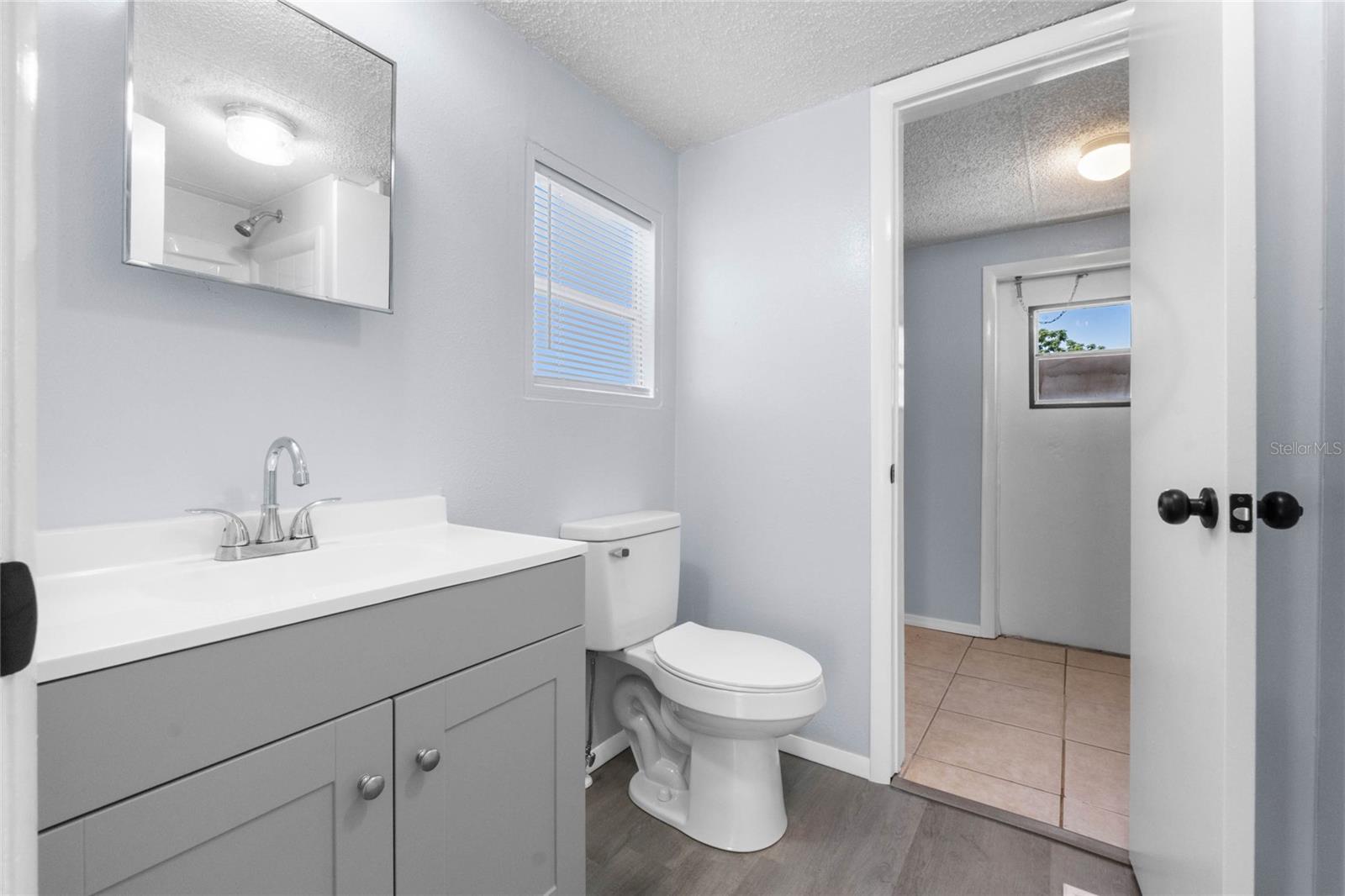 Image 20 of 37 For 16941 Bay Avenue