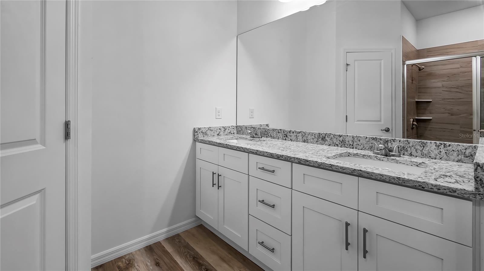 Image 18 of 28 For 8726 158th Place