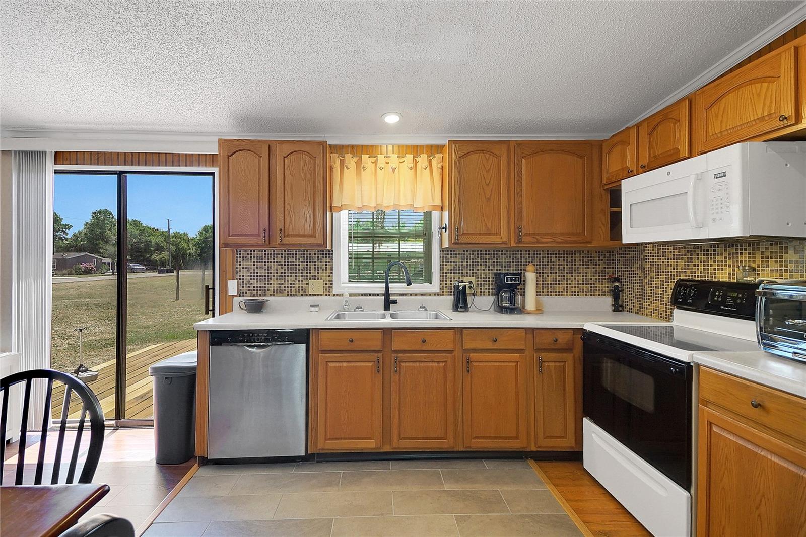 Image 13 of 36 For 2950 Arbor Ridge Boulevard