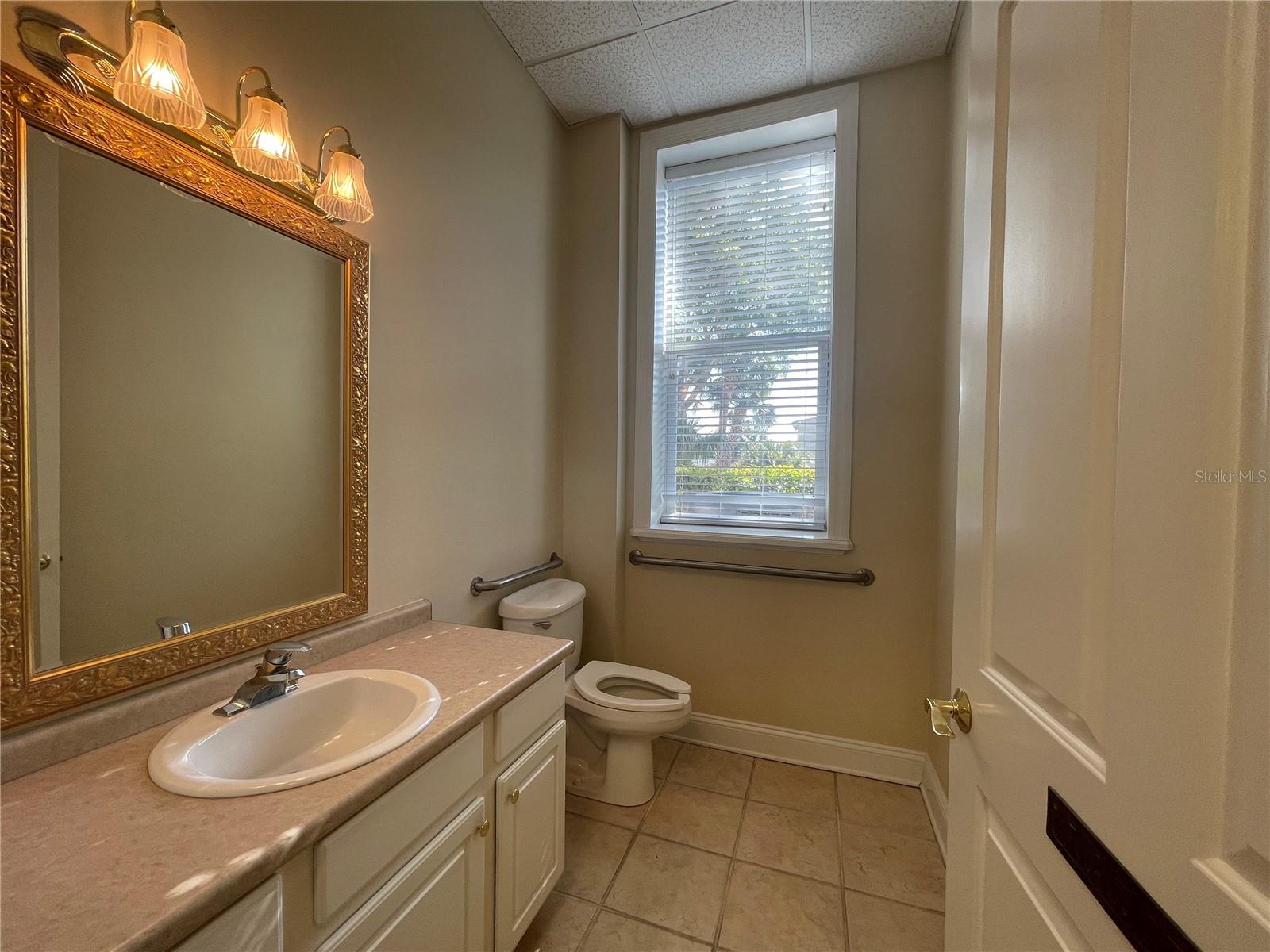 Image 13 of 25 For 220 Main Street