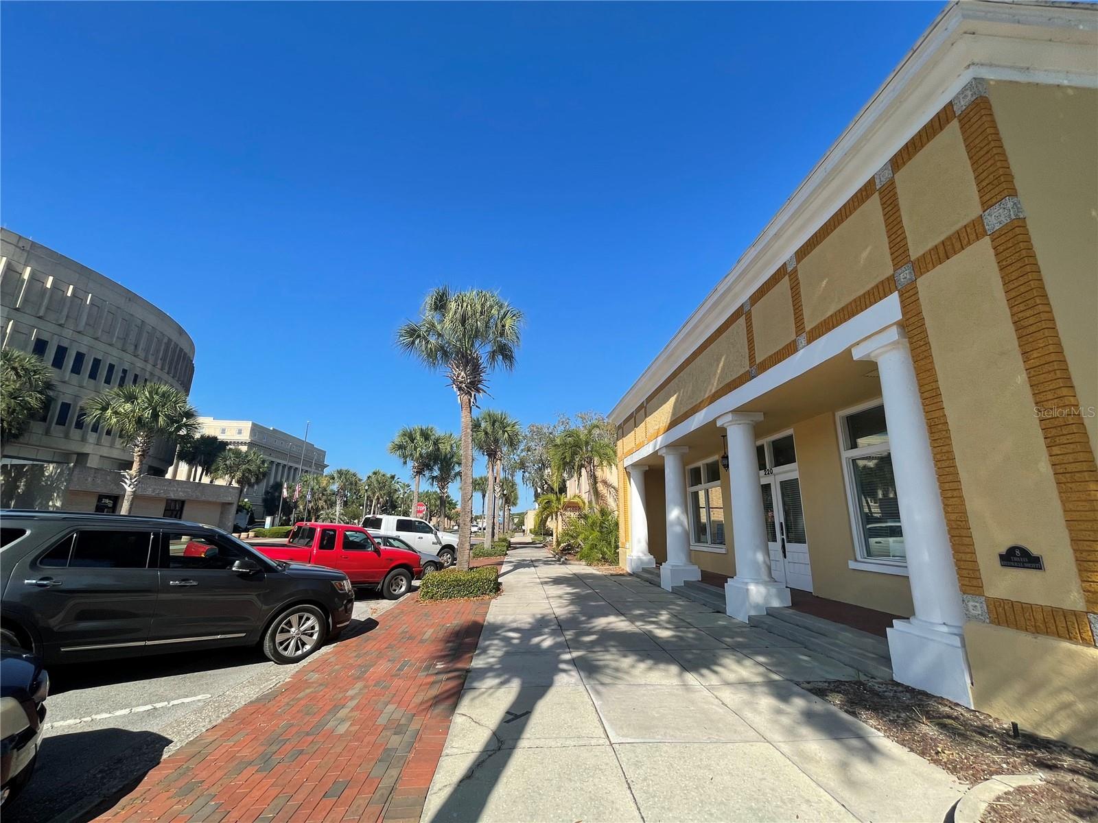 Image 21 of 25 For 220 Main Street