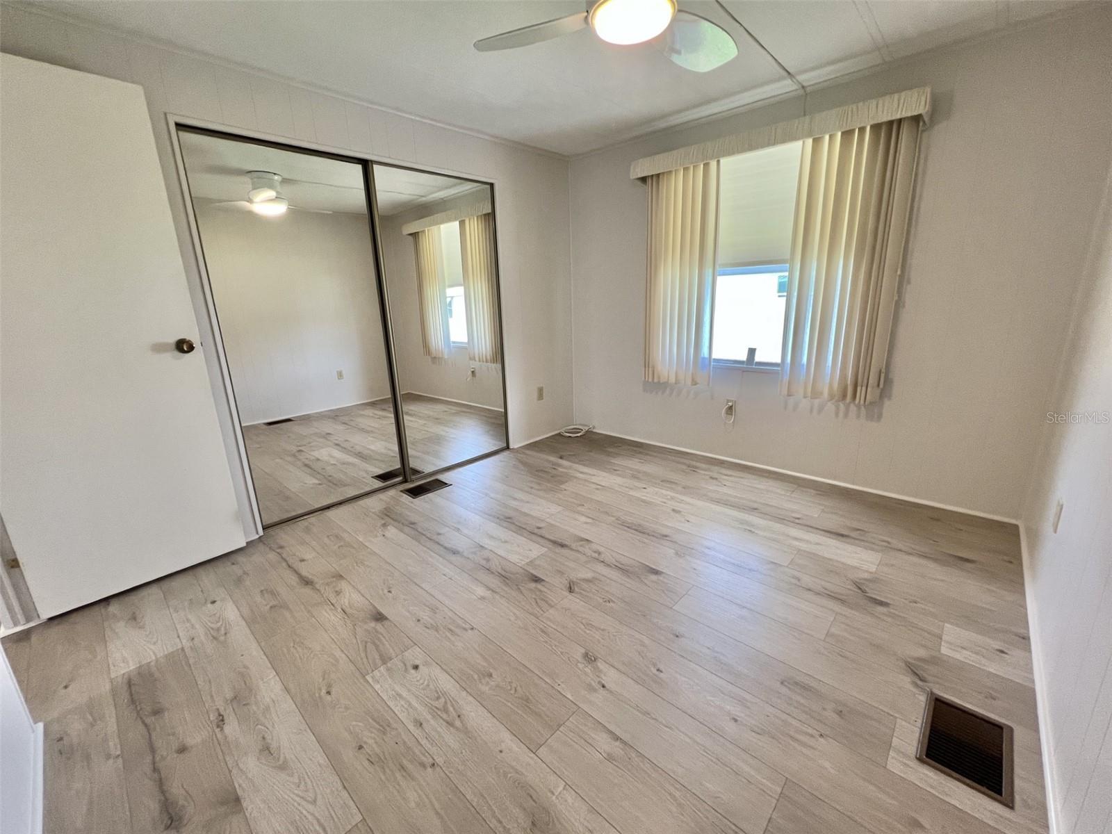 Image 43 of 83 For 504 Hawthorne Boulevard
