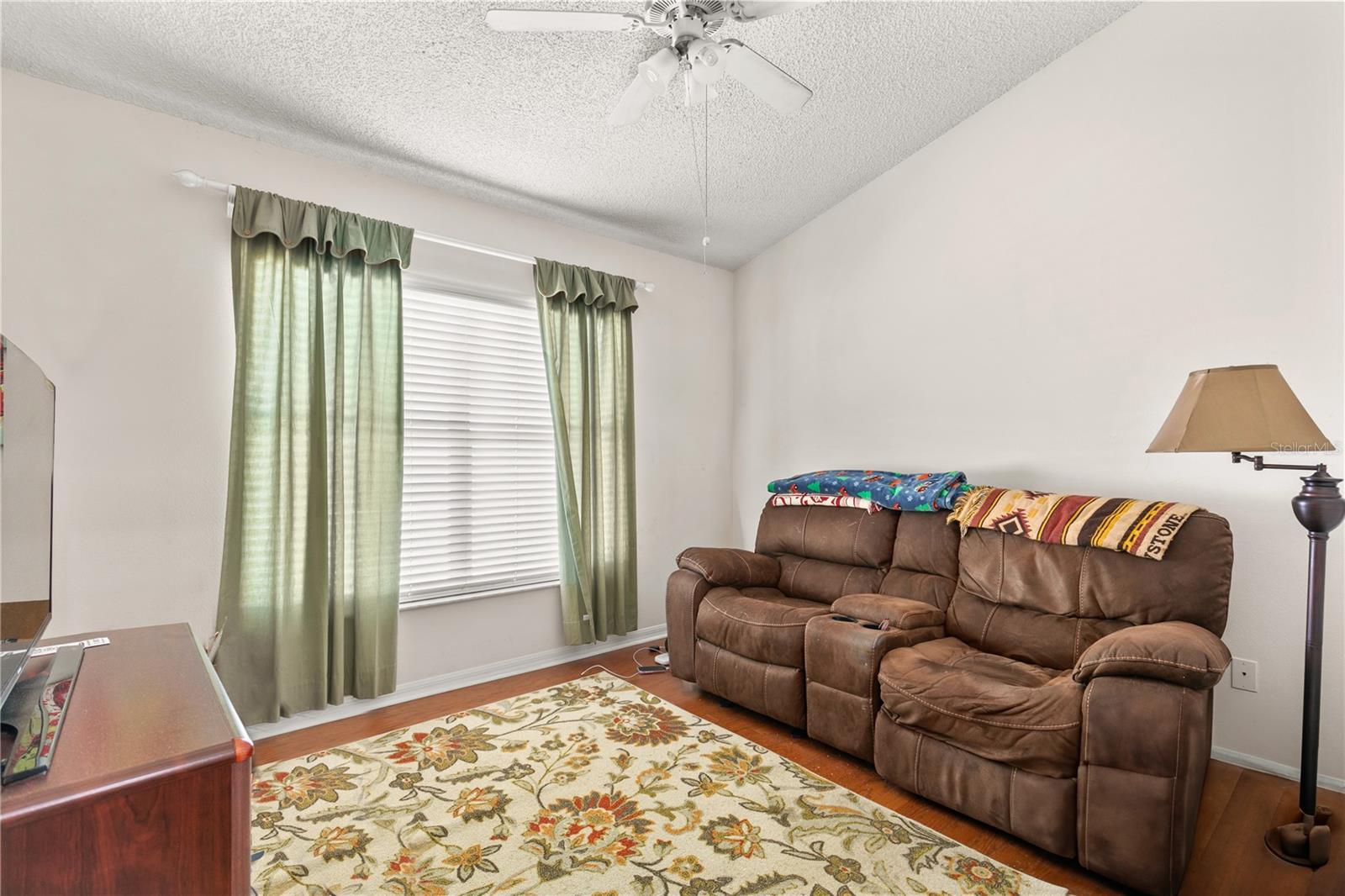 Image 16 of 42 For 3785 Avon Court
