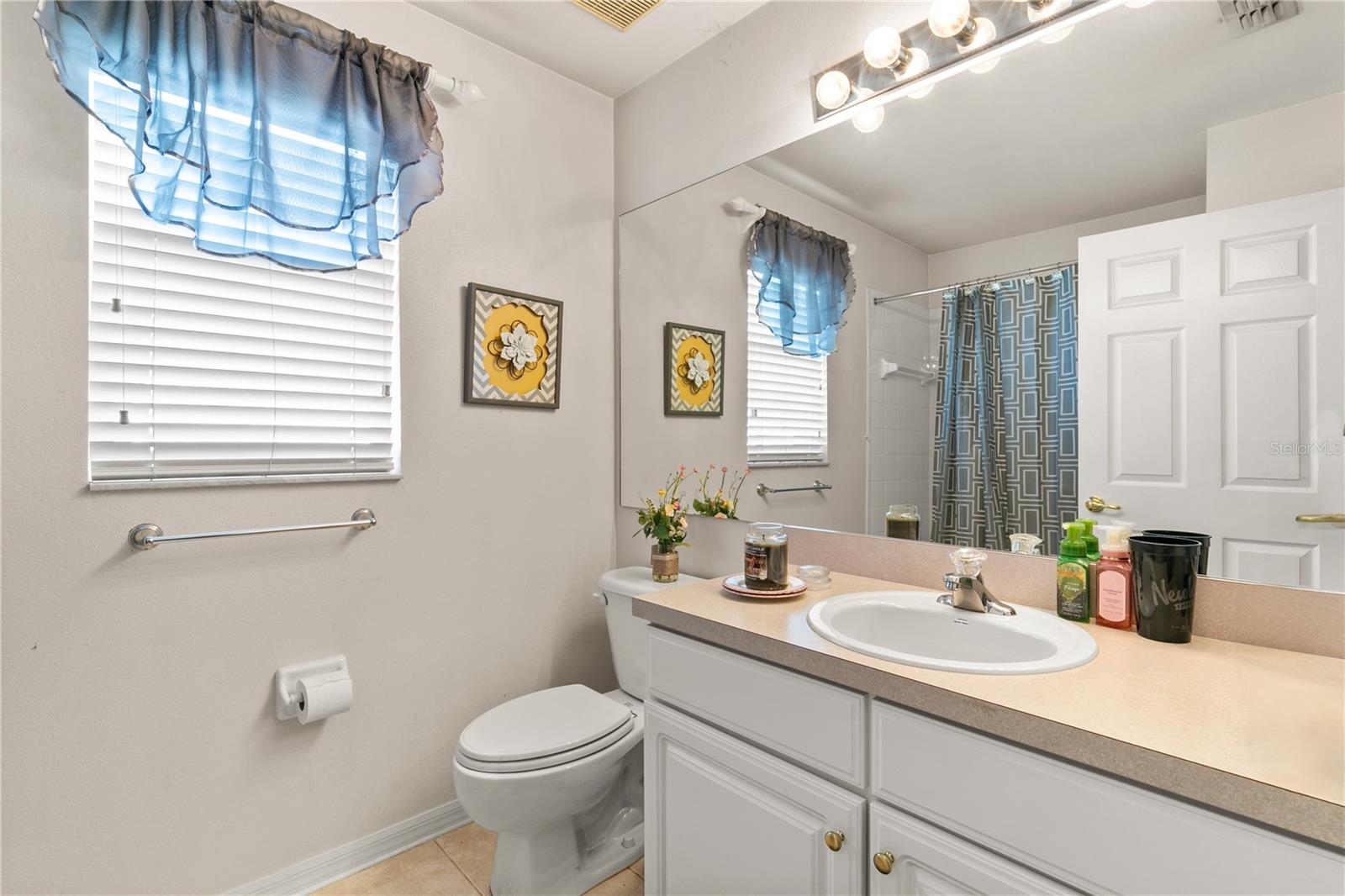 Image 18 of 42 For 3785 Avon Court