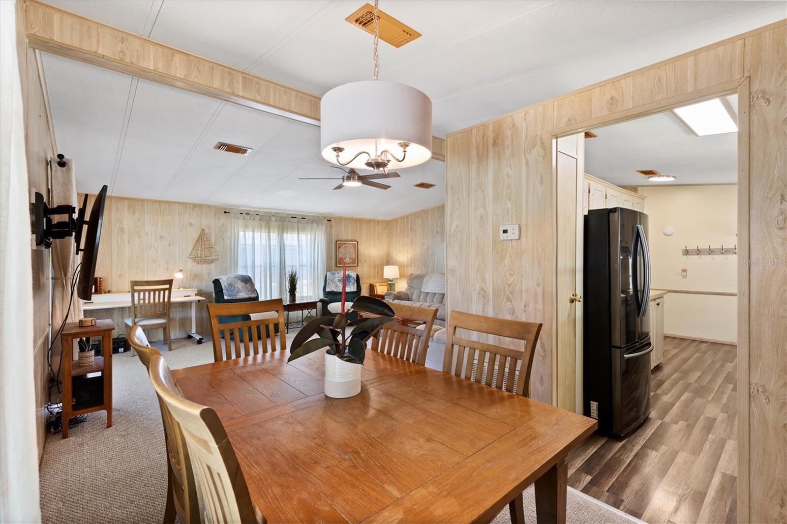 Image 11 of 32 For 104 Winterberry Avenue