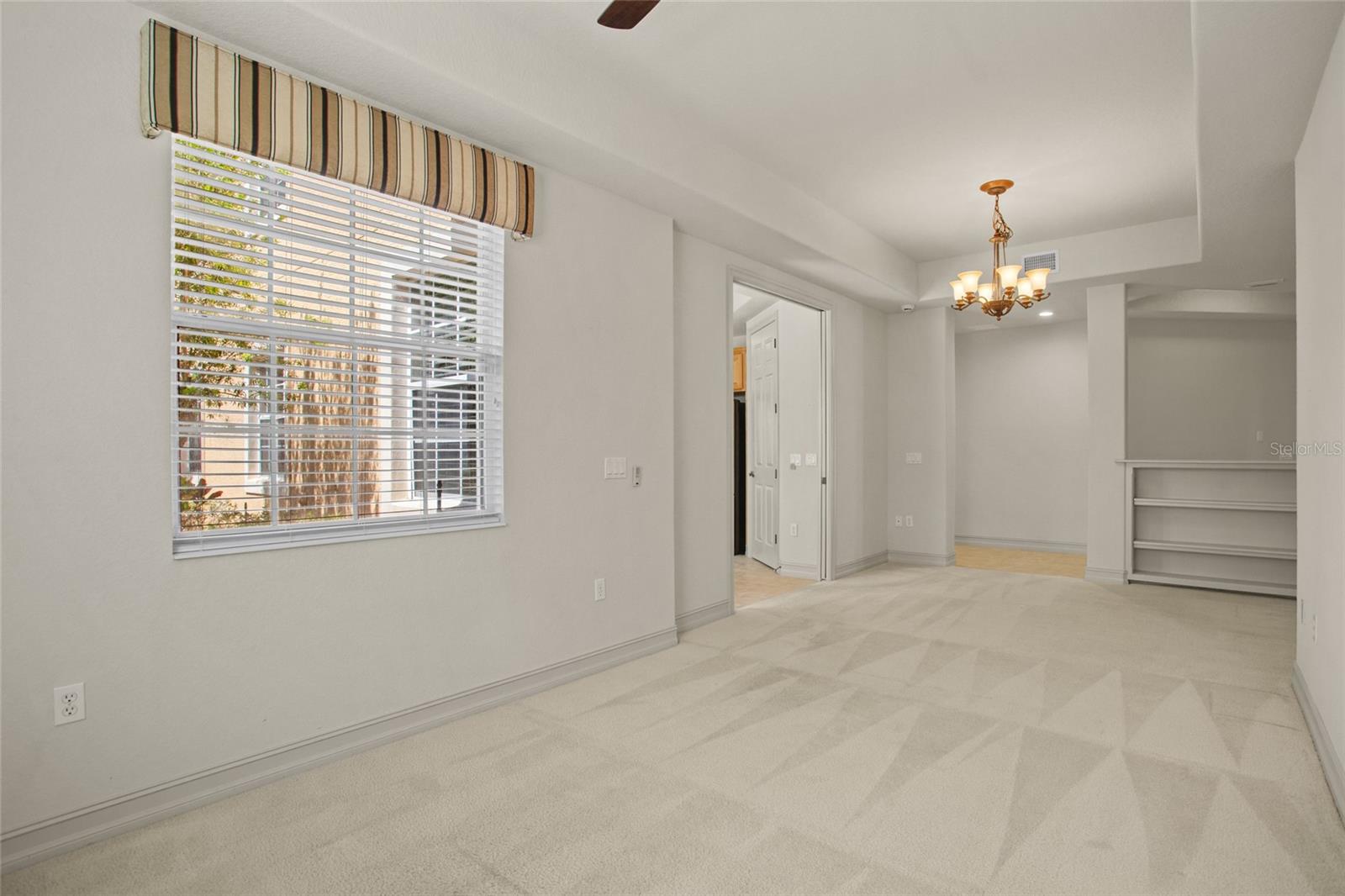 Image 22 of 38 For 26207 Avenida Las Colinas  26207