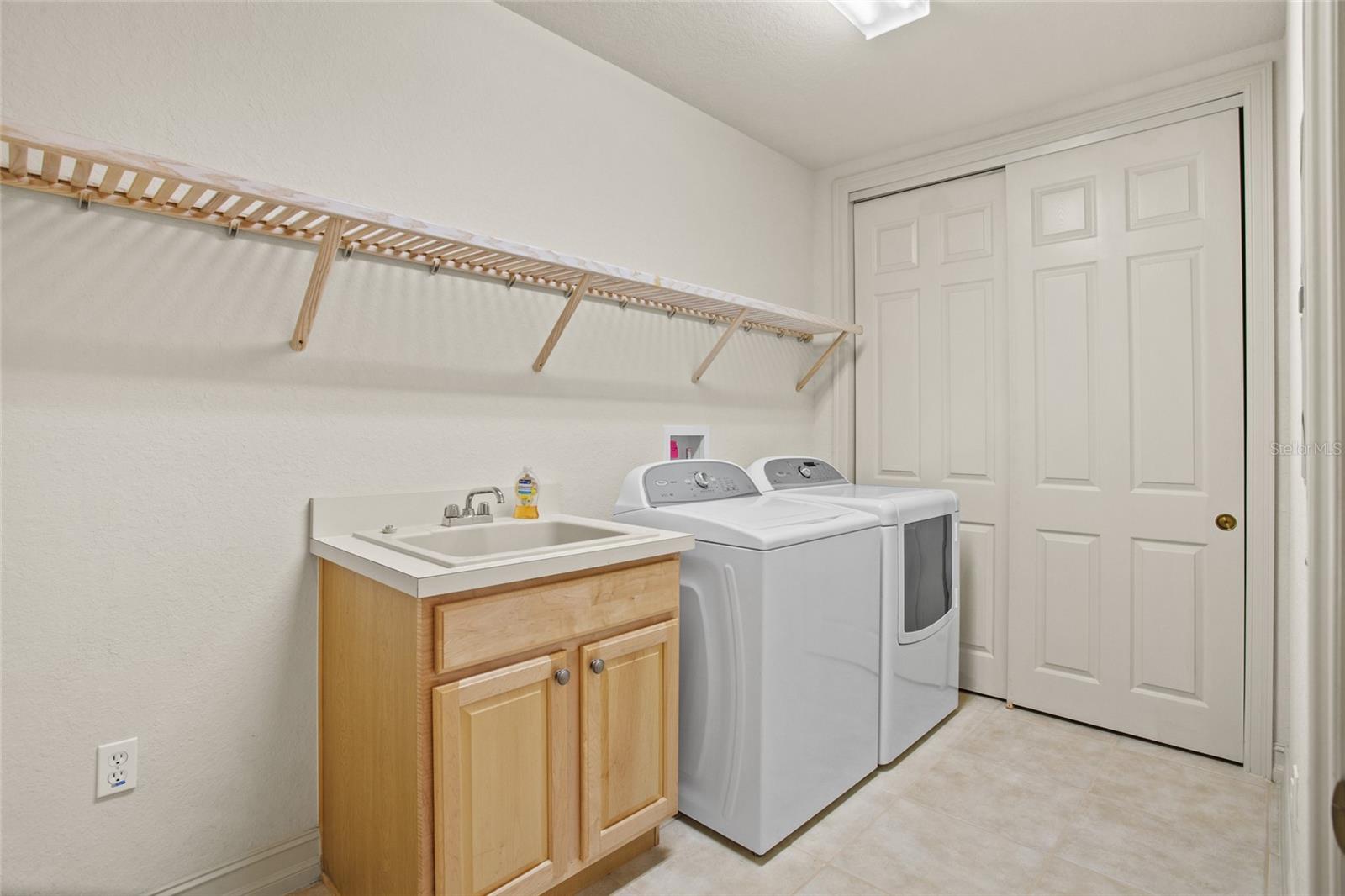 Image 33 of 38 For 26207 Avenida Las Colinas  26207