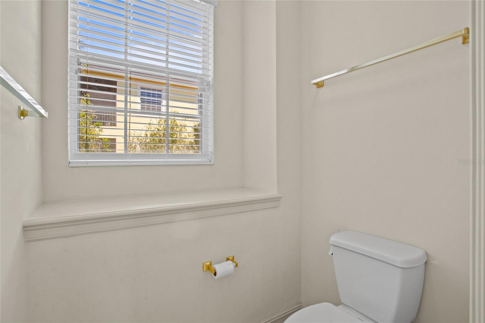 Image 34 of 38 For 26207 Avenida Las Colinas  26207
