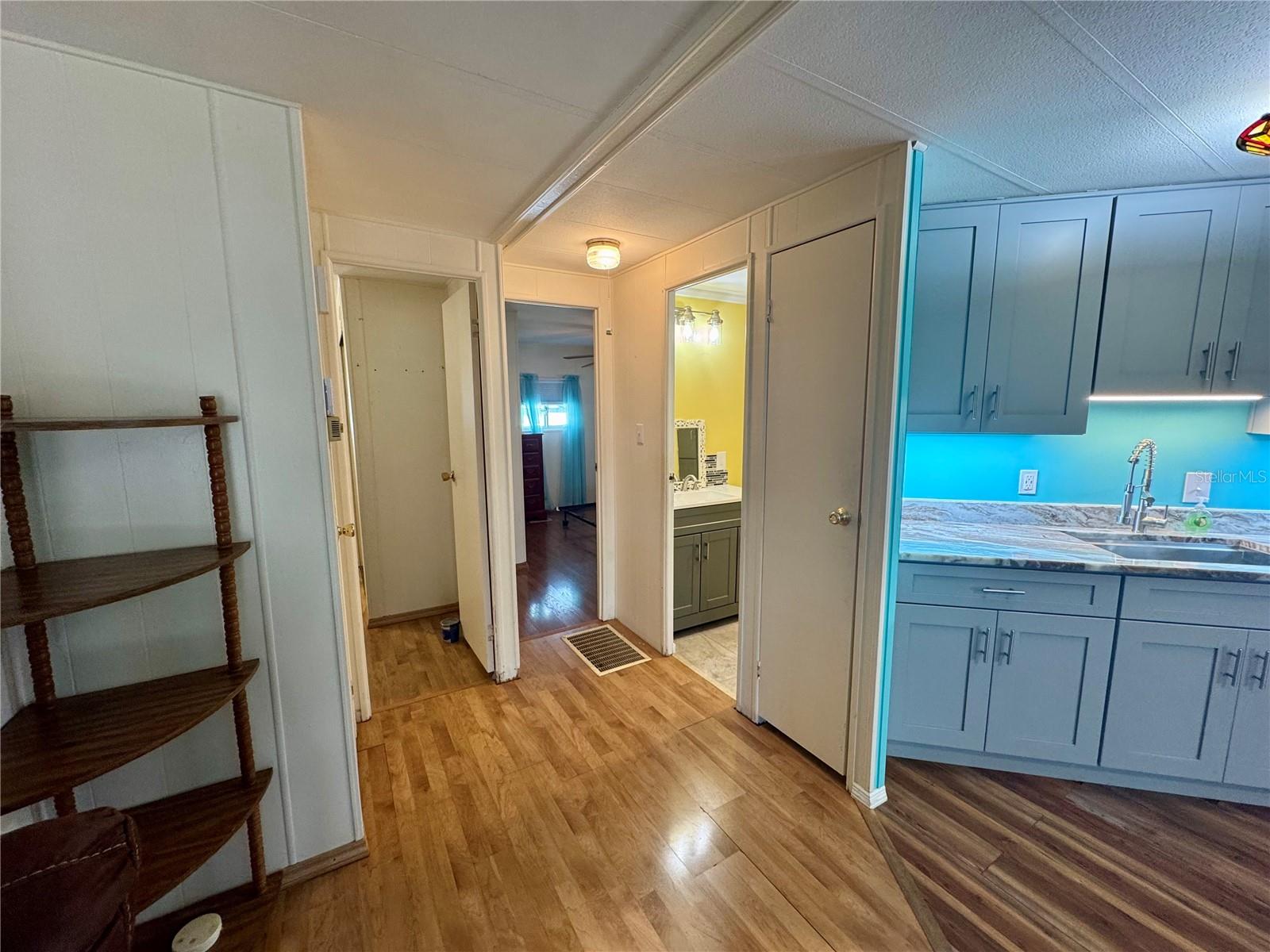 Image 10 of 21 For 751 Traci Drive