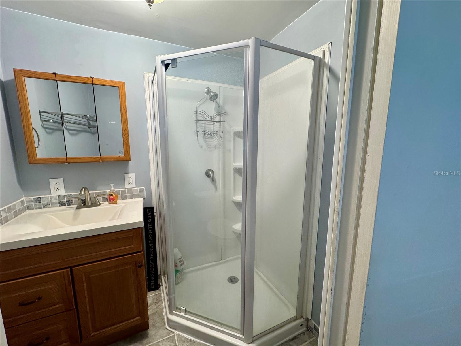 Image 13 of 21 For 751 Traci Drive