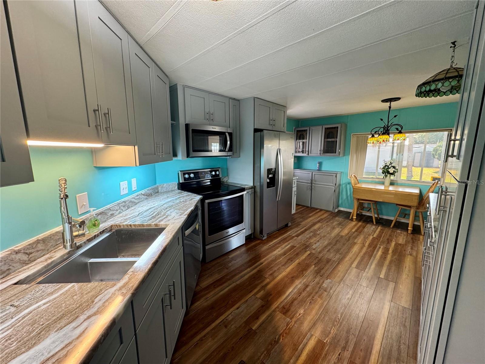 Image 4 of 21 For 751 Traci Drive