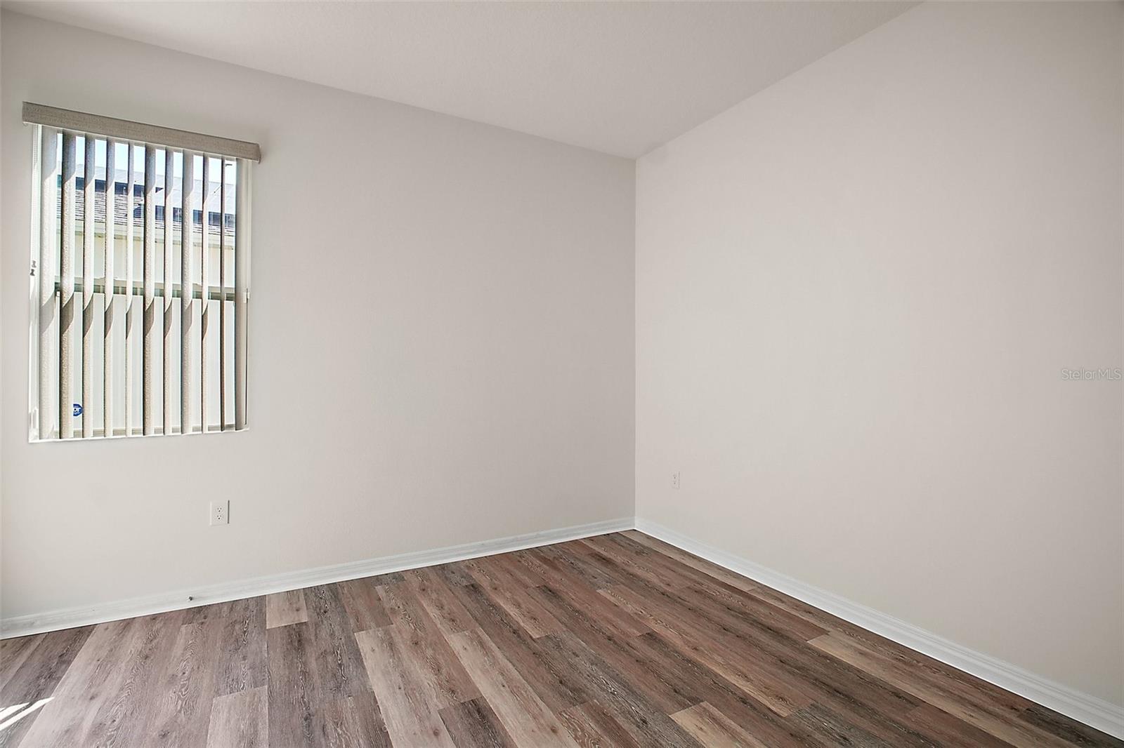 Image 20 of 38 For 17386 Blazing Star Circle