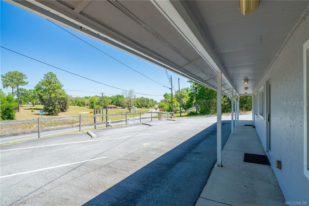 Image 17 of 38 For 3490 Dunnellon Road