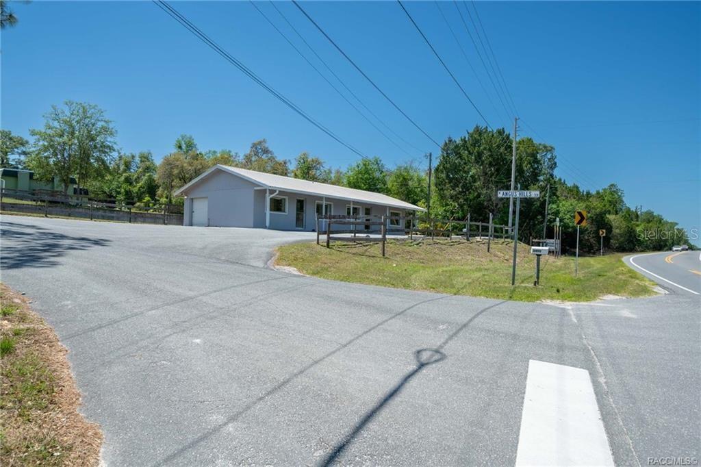 Image 35 of 38 For 3490 Dunnellon Road