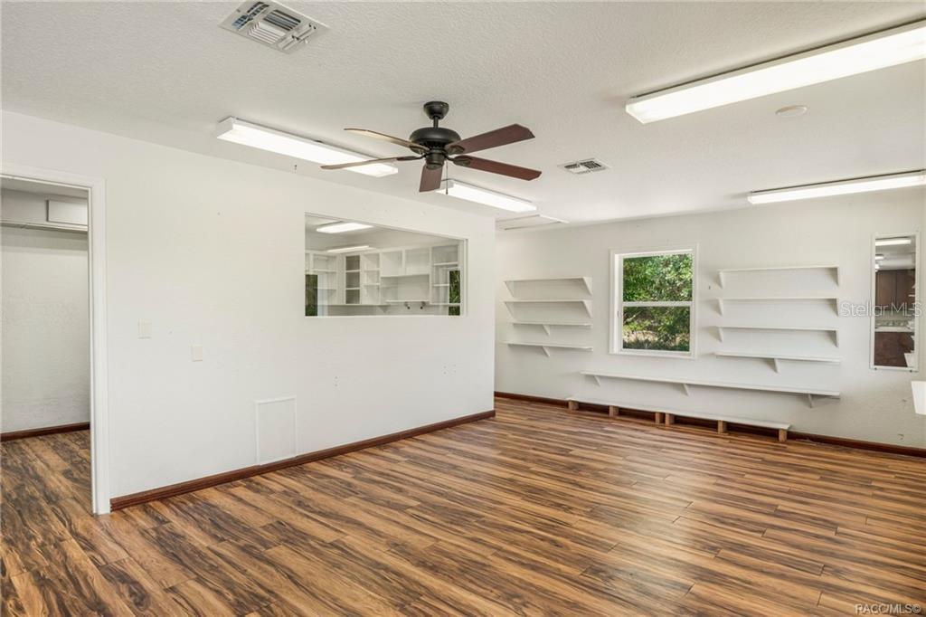 Image 6 of 38 For 3490 Dunnellon Road