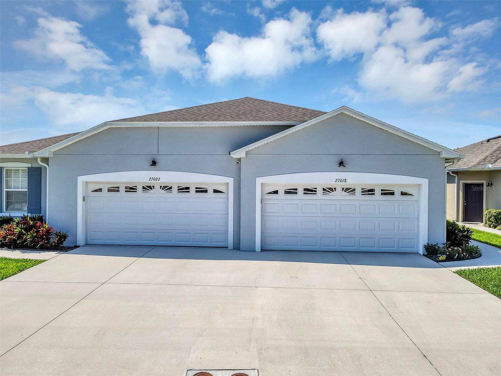 Image 2 of 49 For 27018 White Plains Way