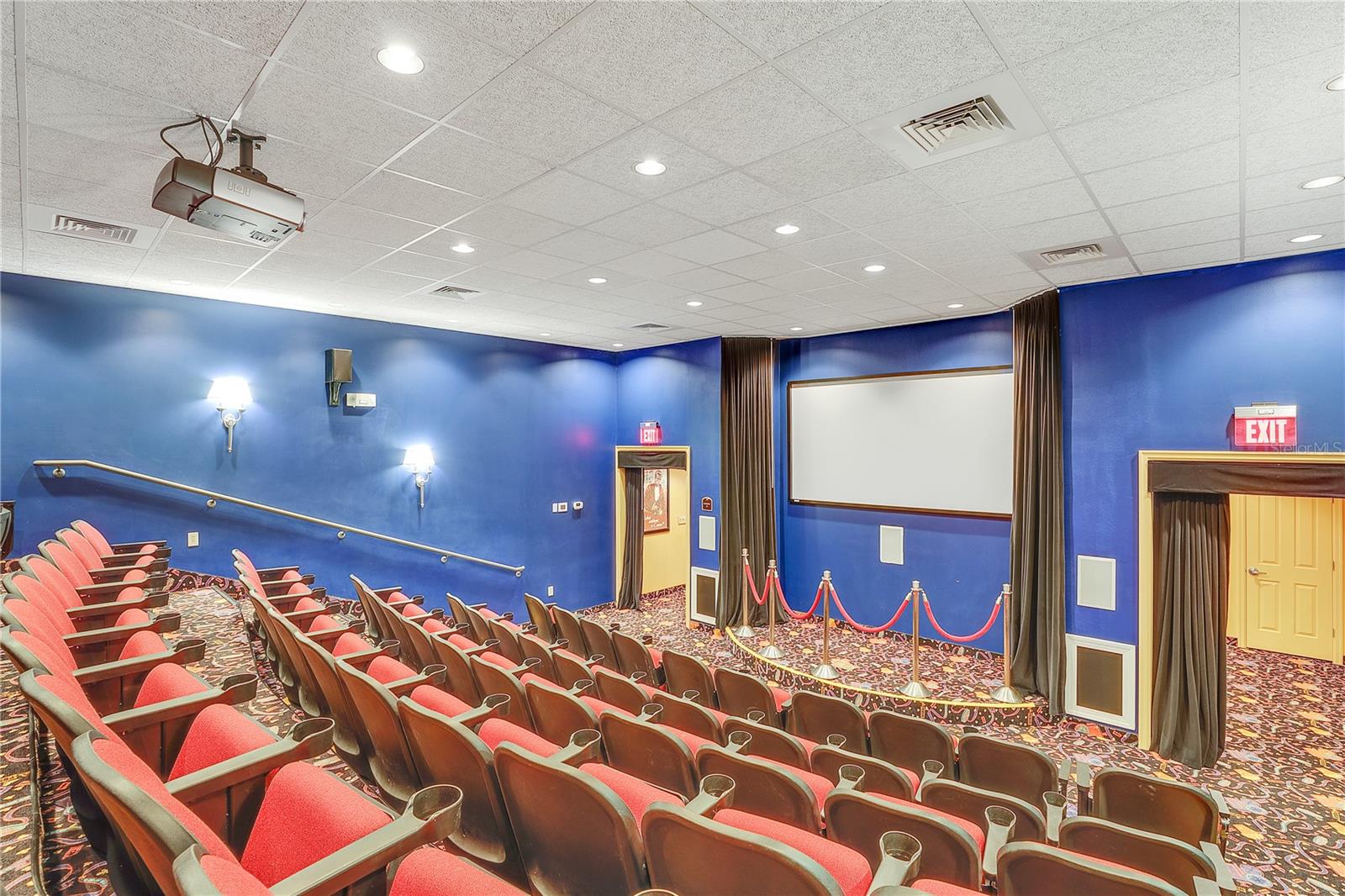 Image 41 of 49 For 27018 White Plains Way