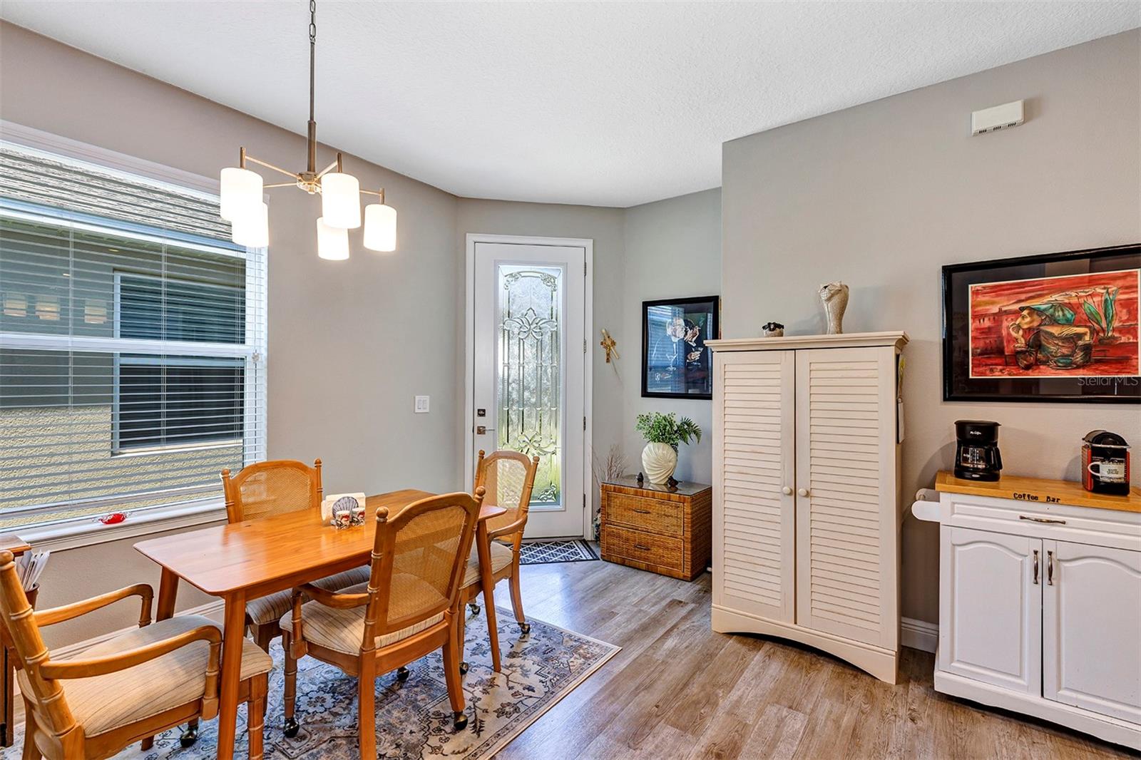 Image 7 of 49 For 27018 White Plains Way