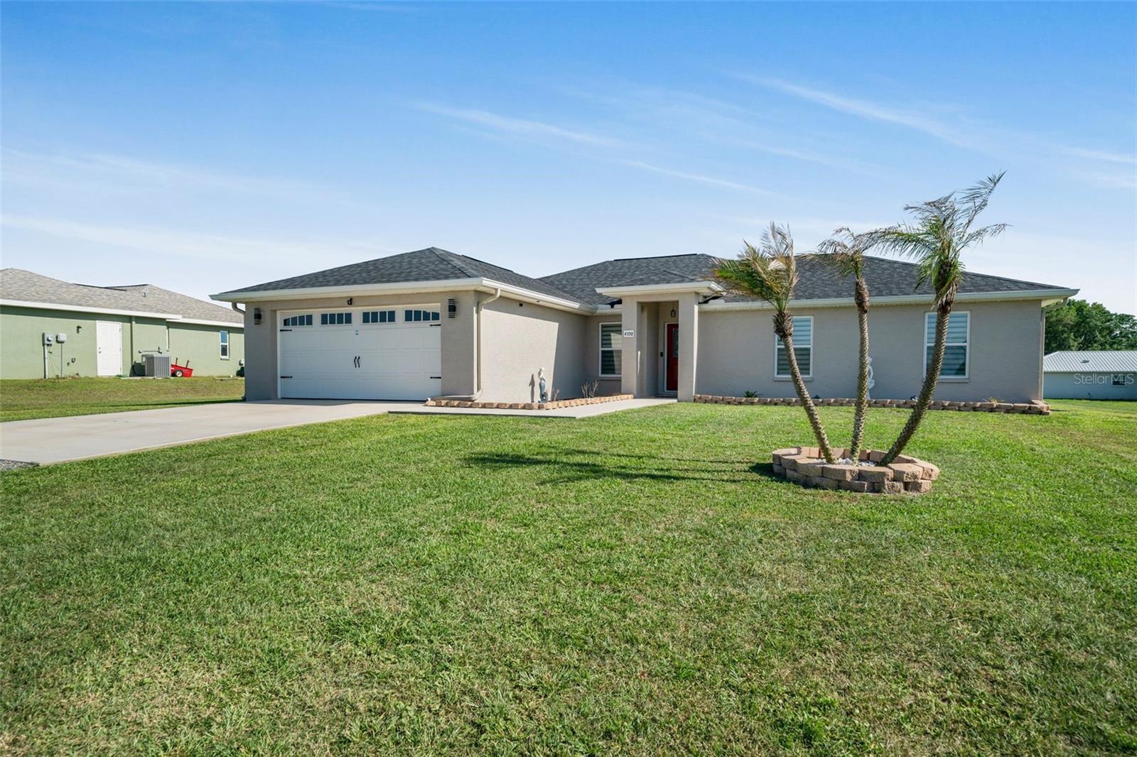 Image 3 of 66 For 4398 E Taper St