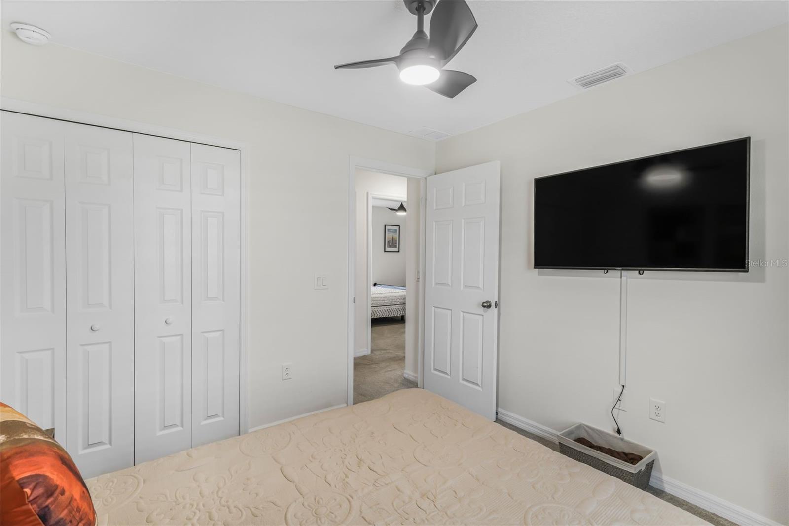Image 38 of 66 For 4398 E Taper St