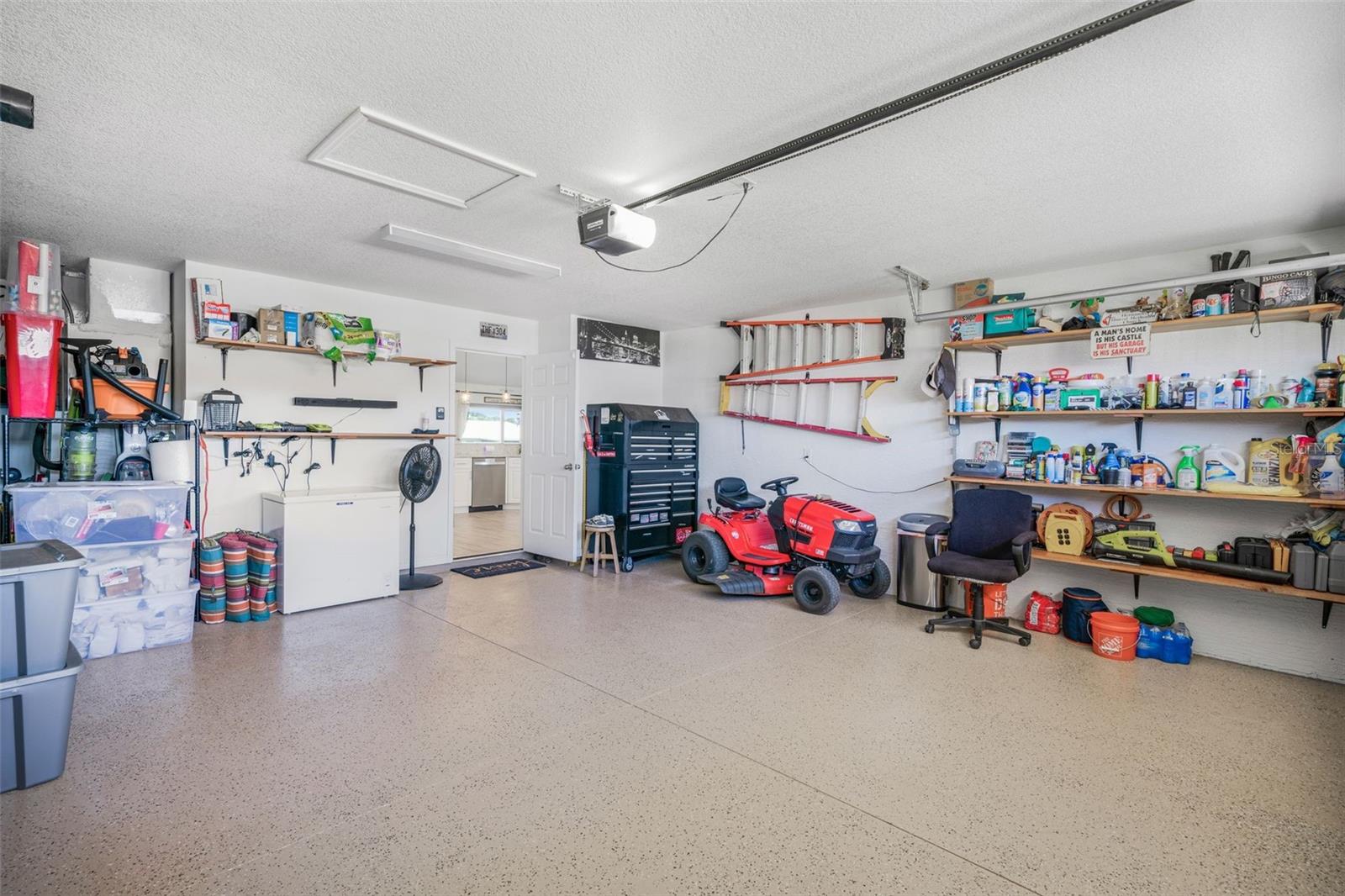 Image 41 of 66 For 4398 E Taper St