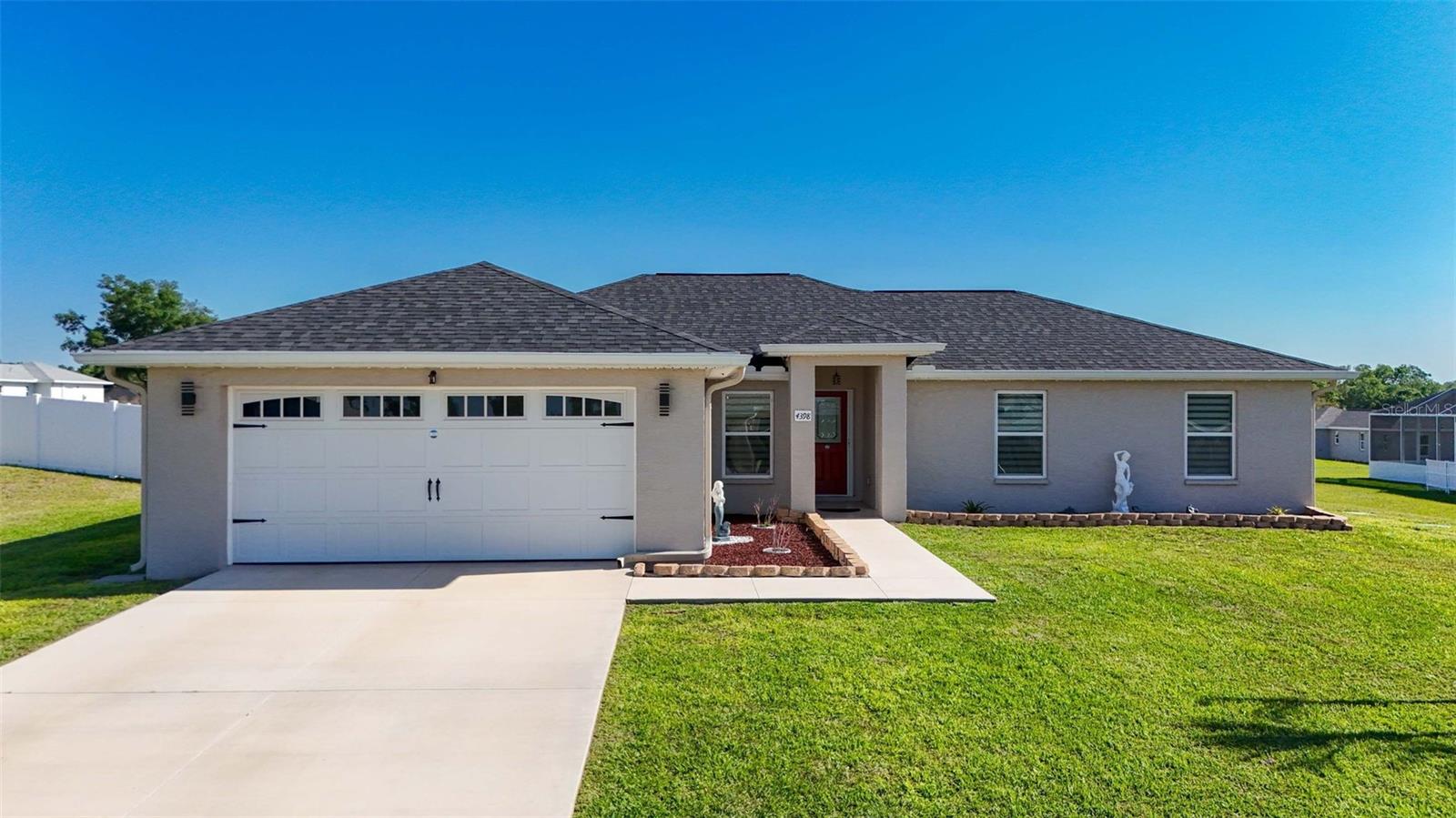 Image 49 of 66 For 4398 E Taper St