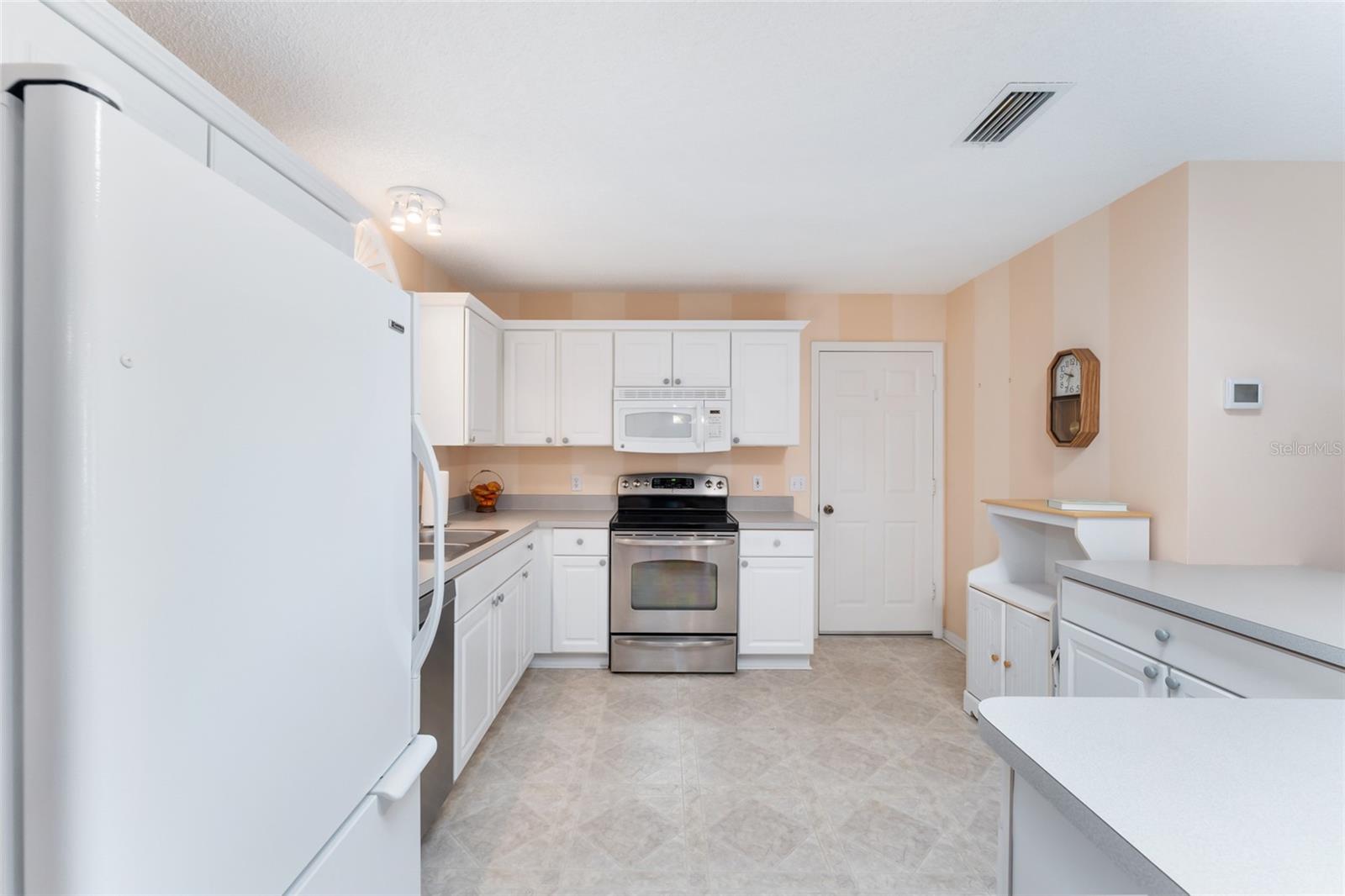 Image 22 of 41 For 1709 Betrillo Court