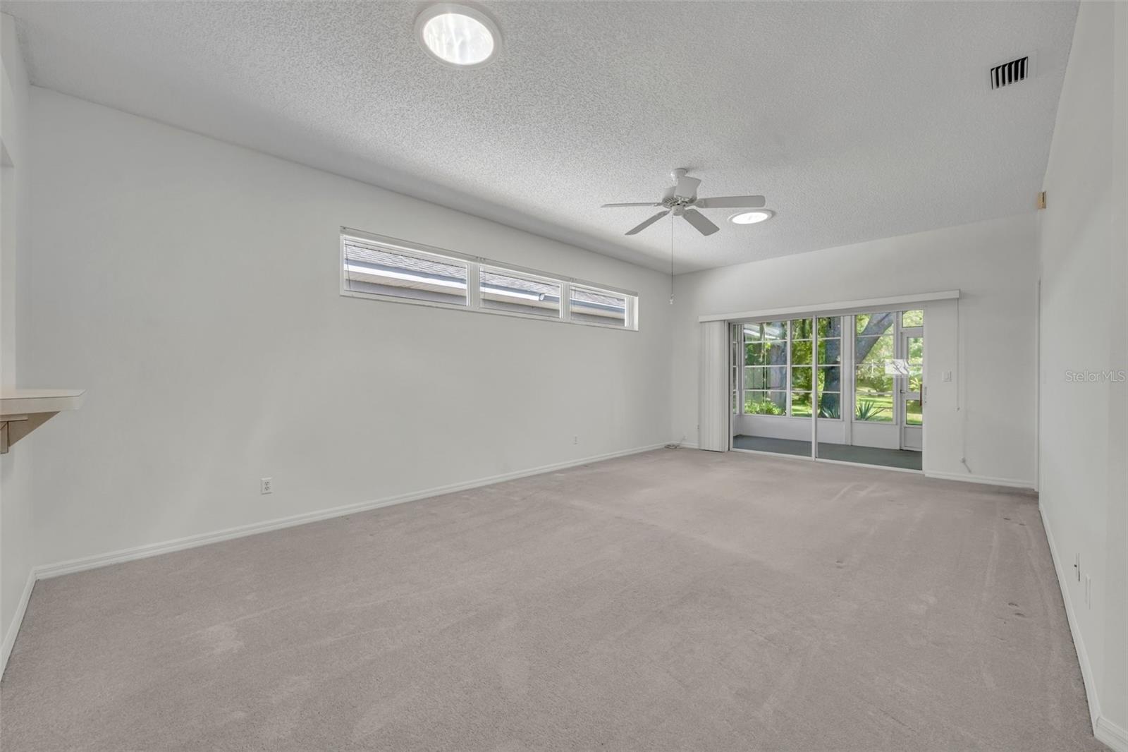 Image 8 of 60 For 5614 King James Avenue