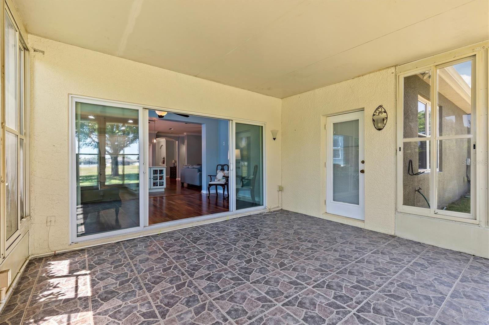 Image 23 of 42 For 14820 Potterton Circle