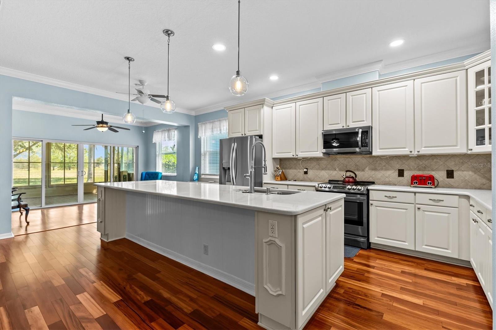 Image 24 of 42 For 14820 Potterton Circle