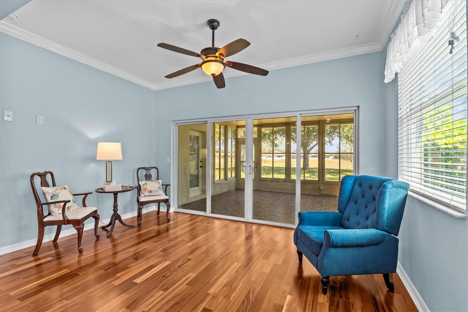 Image 7 of 42 For 14820 Potterton Circle