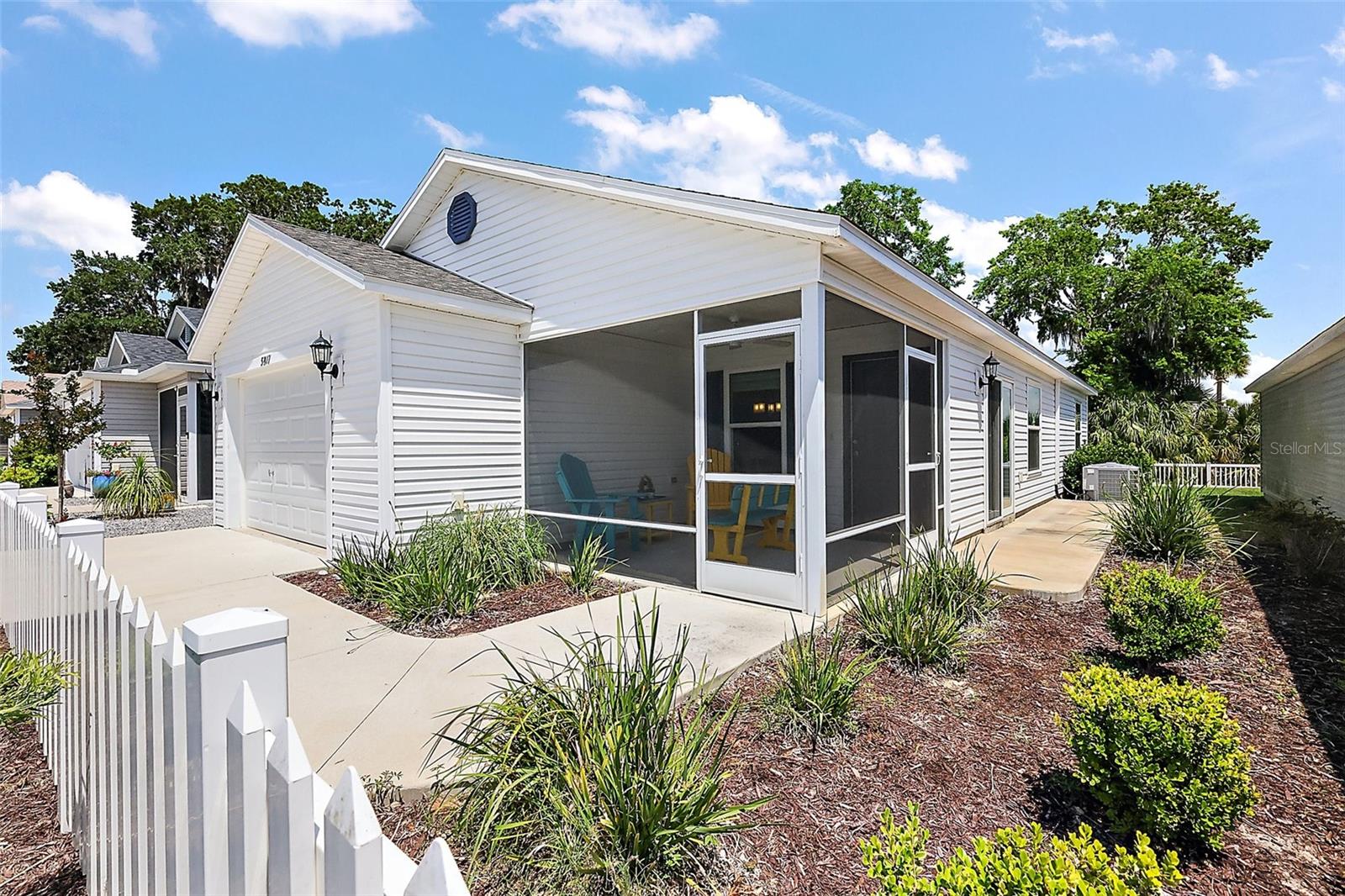 Image 21 of 26 For 5817 Valente Court