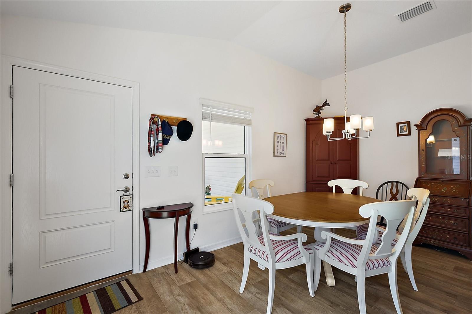 Image 8 of 26 For 5817 Valente Court