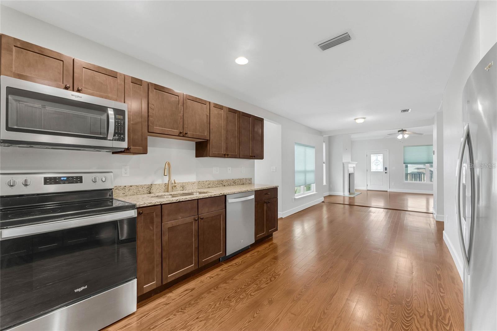 Image 10 of 22 For 17401 1st Street