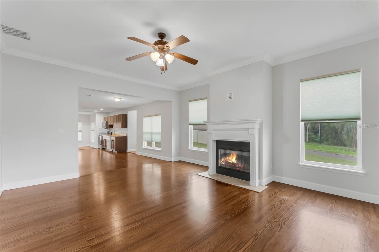 Image 5 of 22 For 17401 1st Street