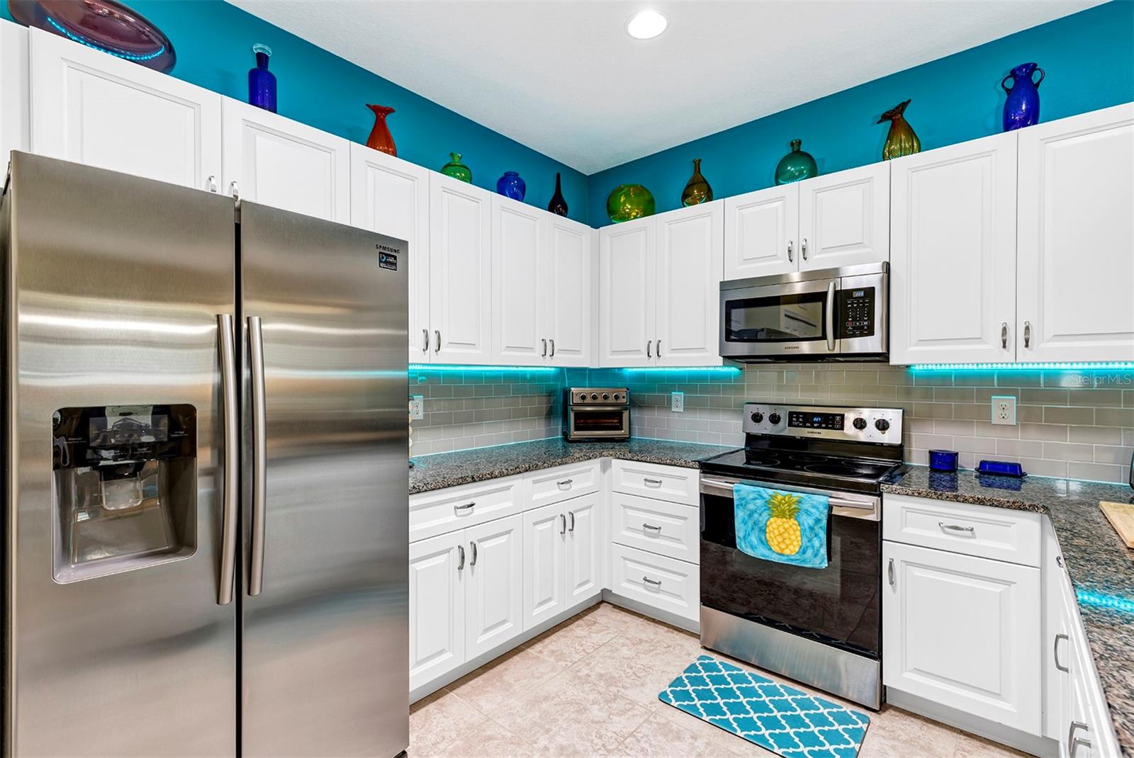 Image 10 of 49 For 26951 White Plains Way