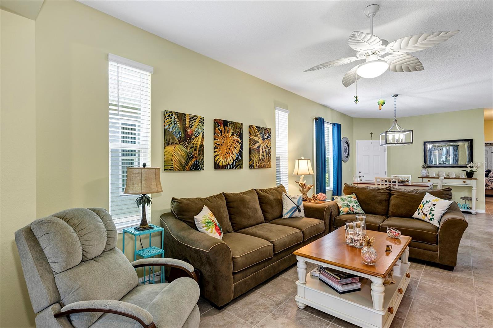 Image 11 of 49 For 26951 White Plains Way