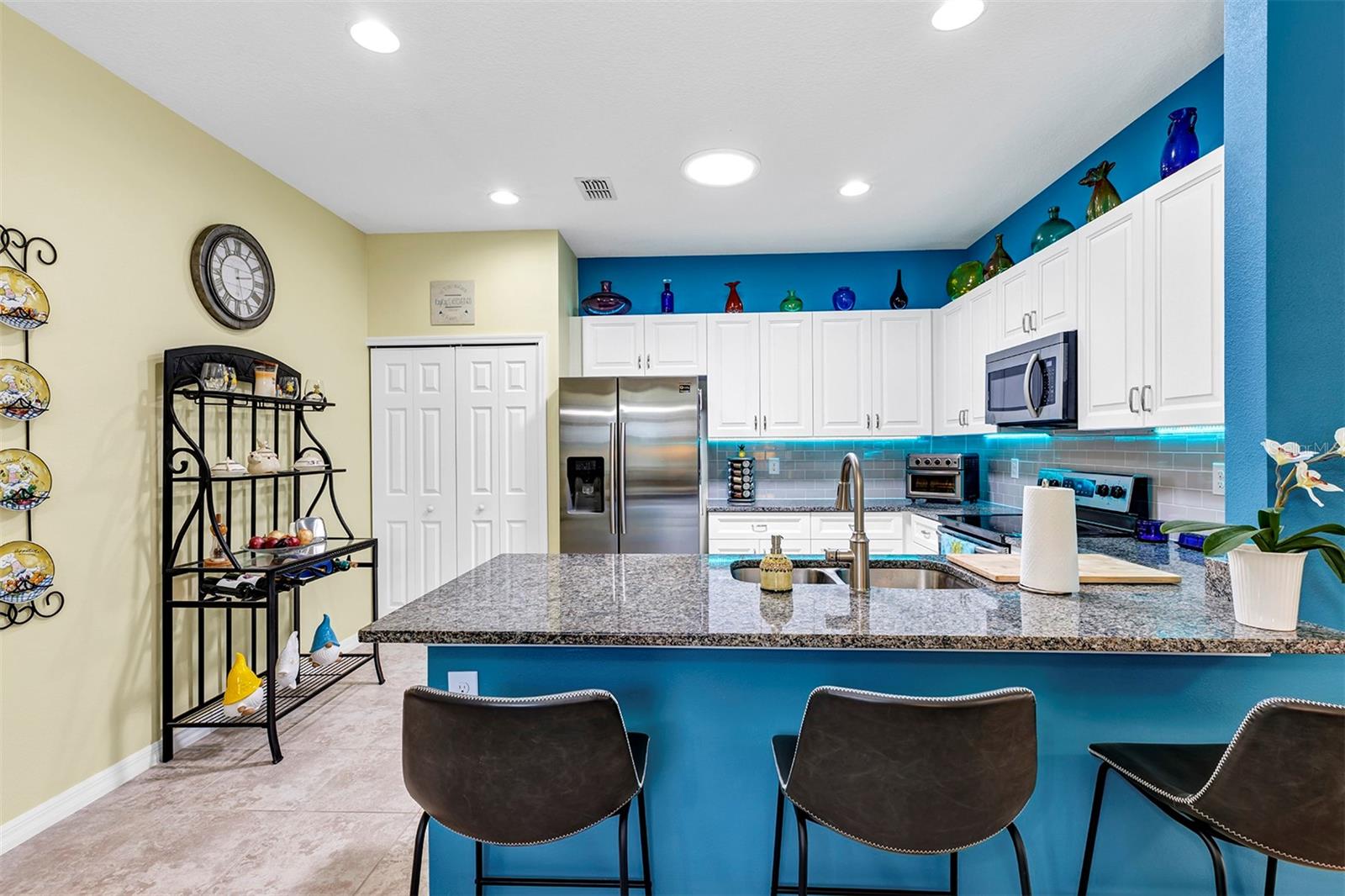 Image 8 of 49 For 26951 White Plains Way