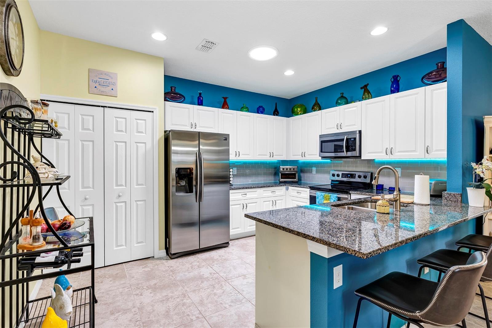 Image 9 of 49 For 26951 White Plains Way