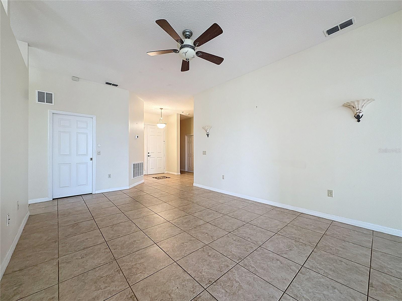 Image 42 of 53 For 807 Wolf Creek Street