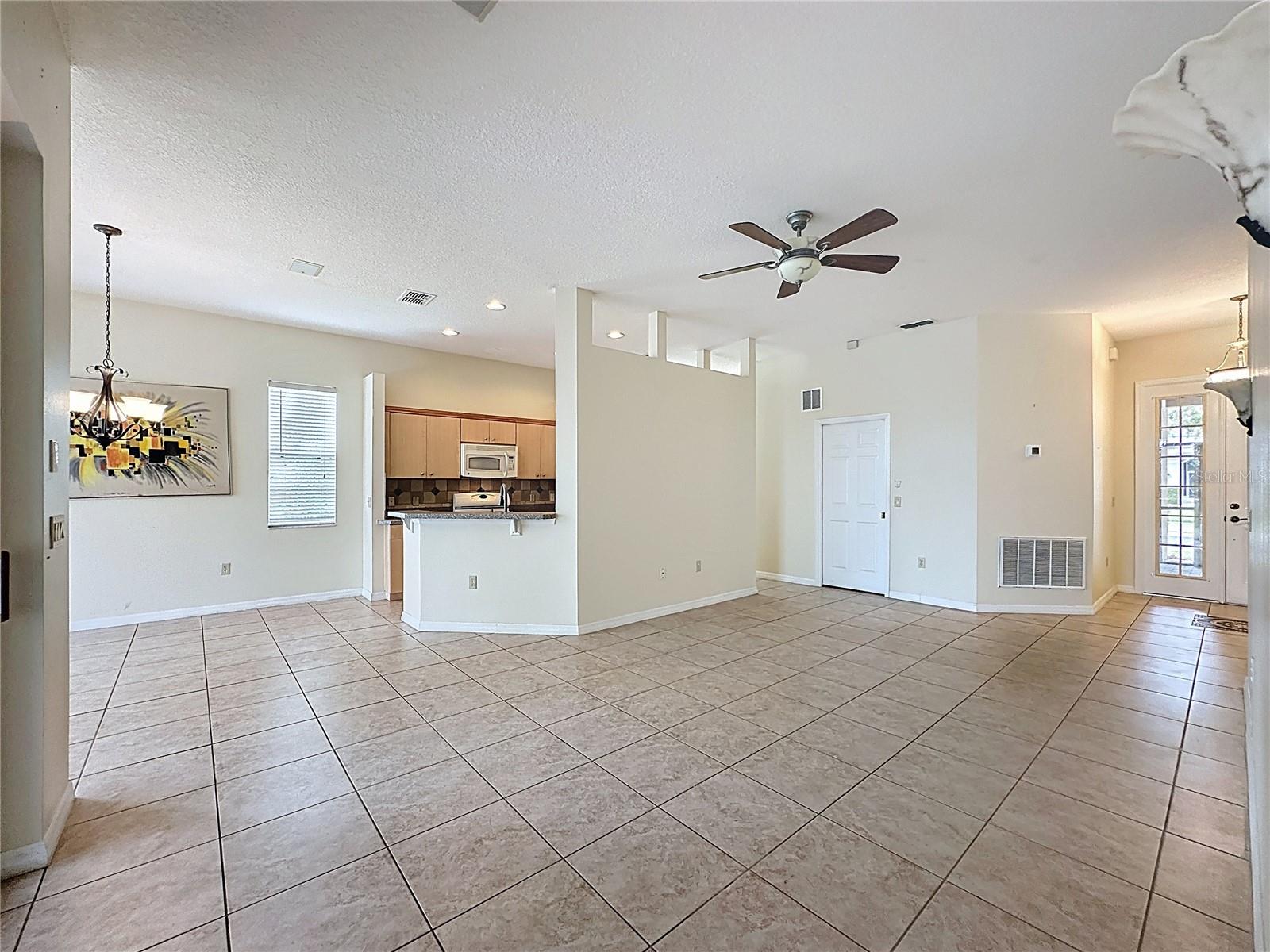 Image 43 of 53 For 807 Wolf Creek Street