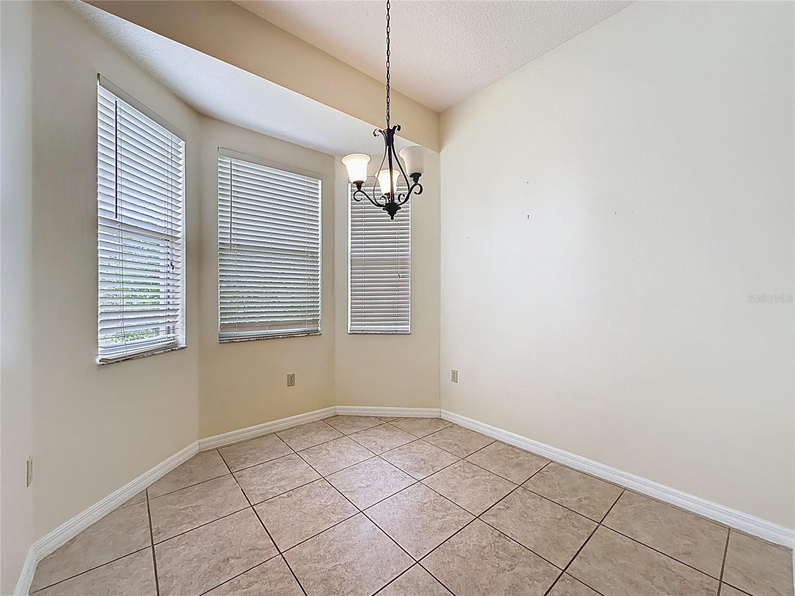 Image 51 of 53 For 807 Wolf Creek Street