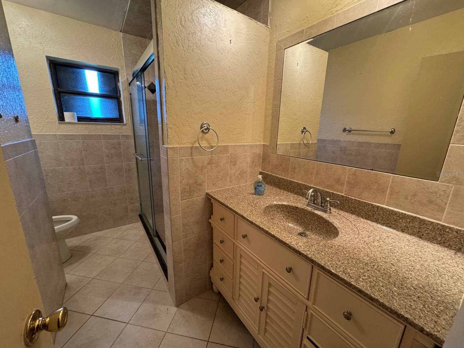 Image 11 of 13 For 4049 Hedge Avenue