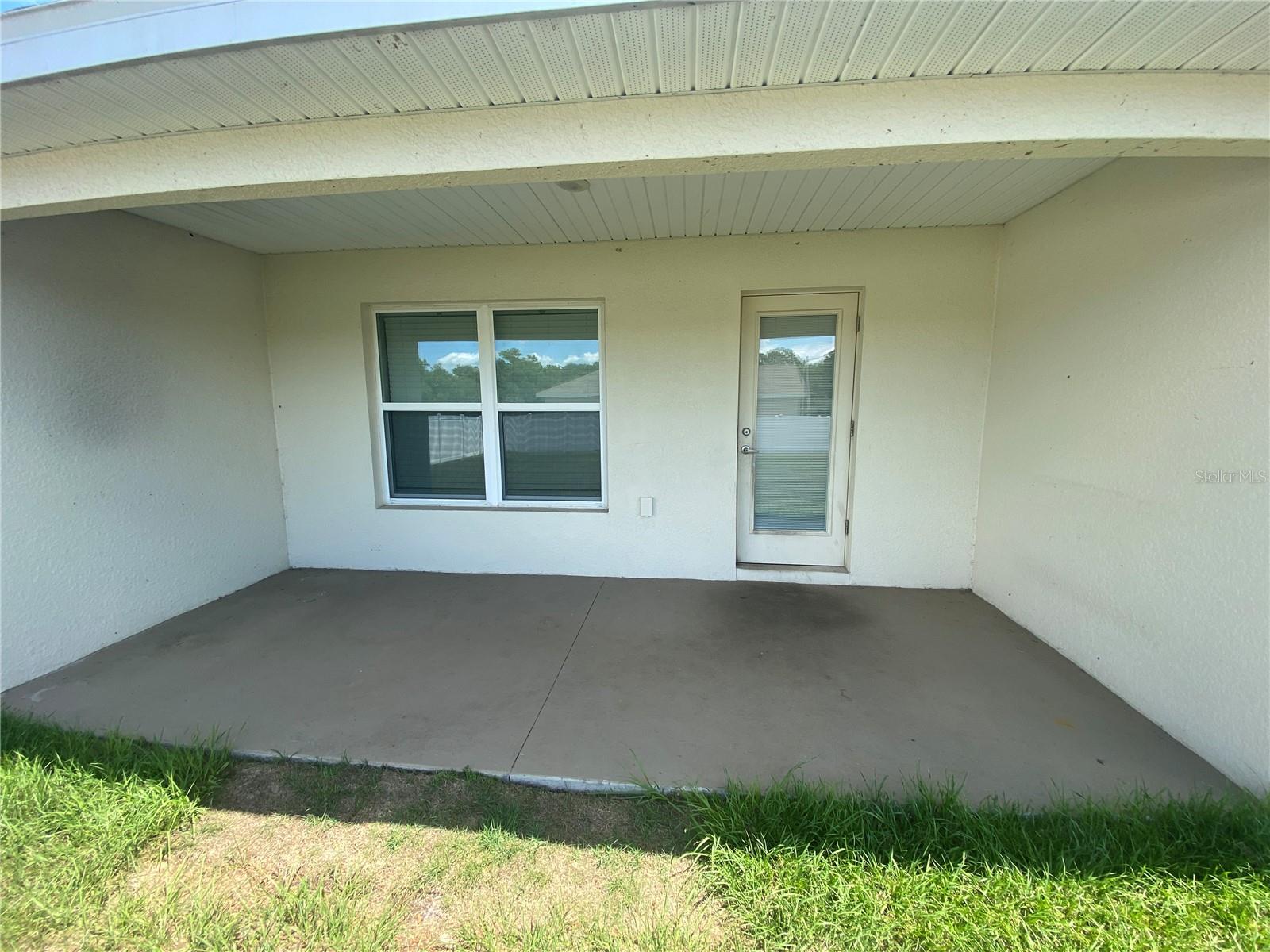 Image 13 of 15 For 501 Leah Court