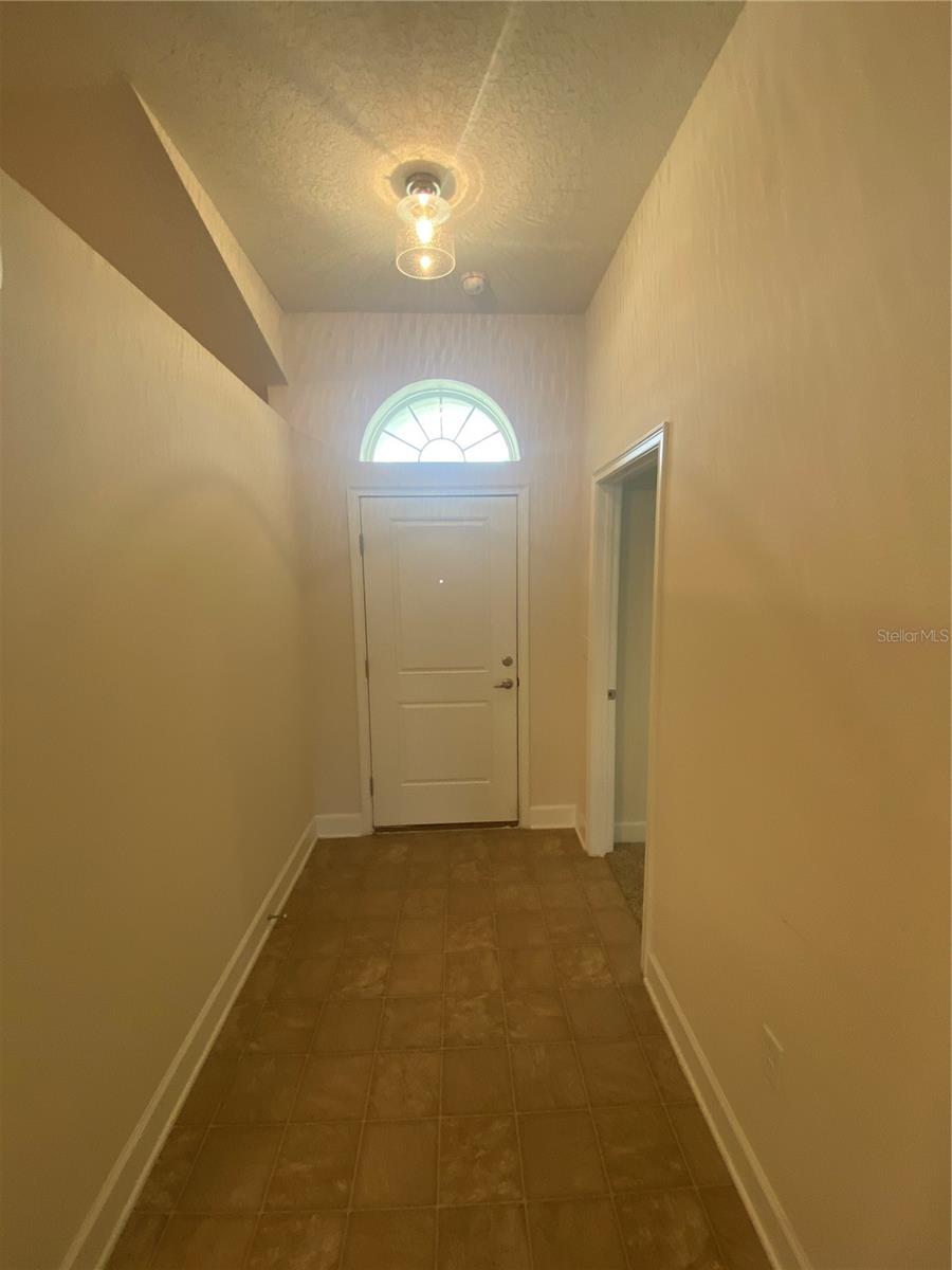 Image 3 of 15 For 501 Leah Court