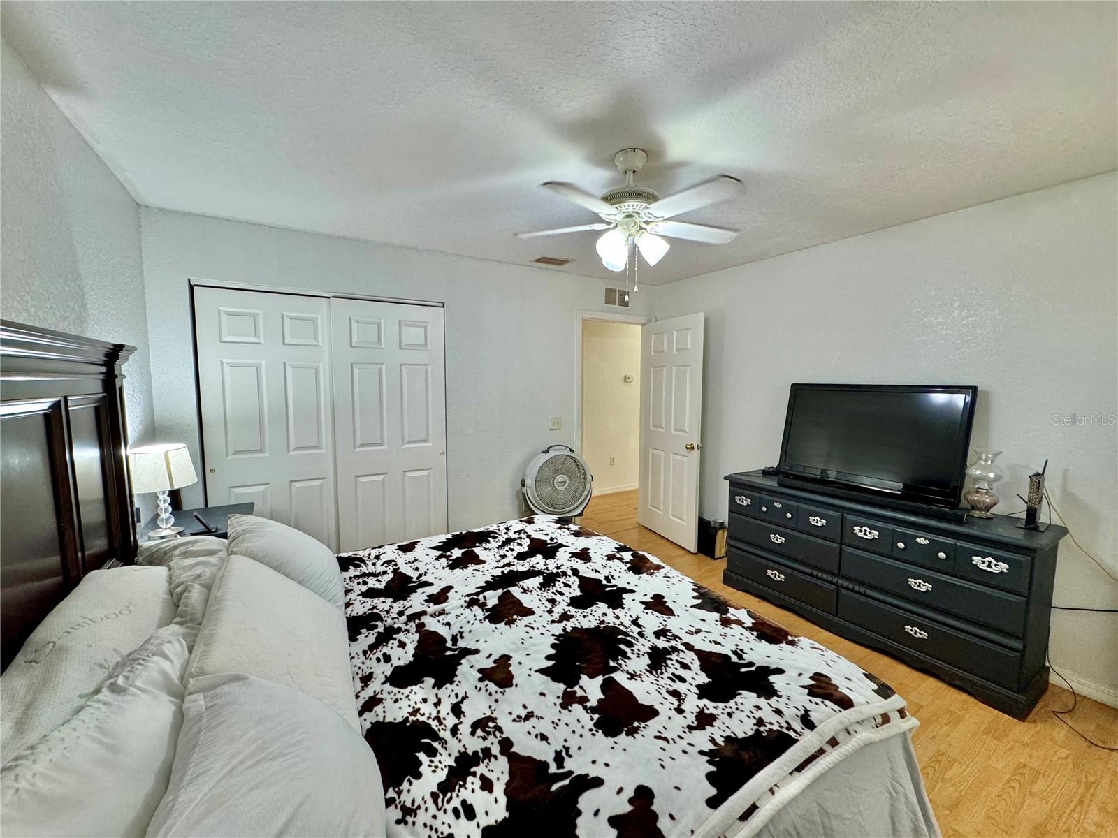 Image 13 of 29 For 40226 Palm Street